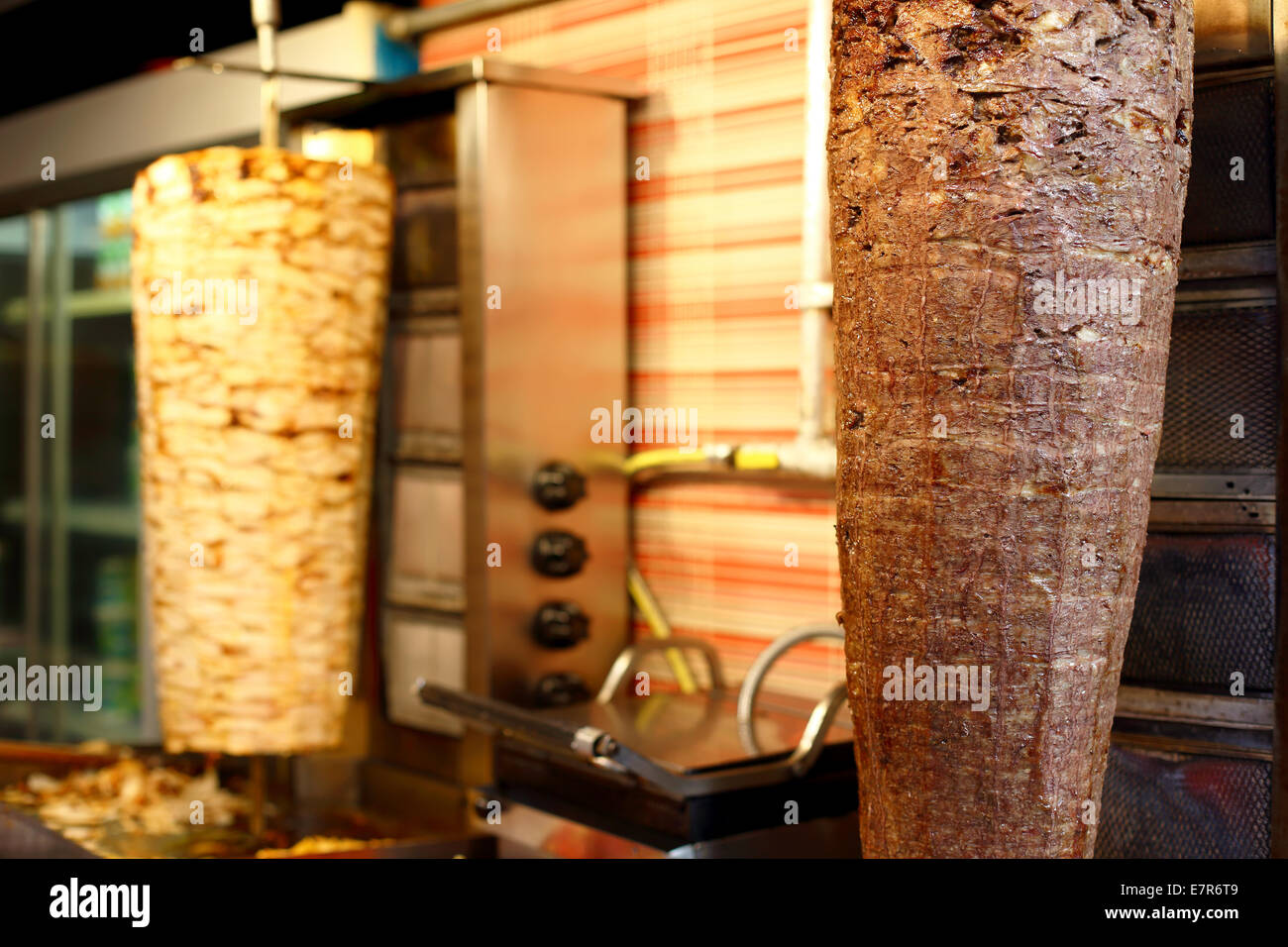 Rindfleisch döner -Fotos und -Bildmaterial in hoher Auflösung – Alamy