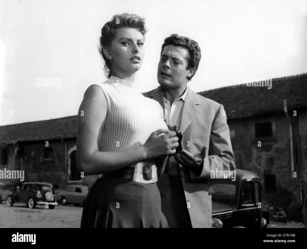 Peccato Che Sia Una Canaglia zu schlecht sie ist schlechtes Jahr: 1955 Italien Regie: Alessandro Blasetti Marcello Mastroianni, Sophia Loren Stockfoto