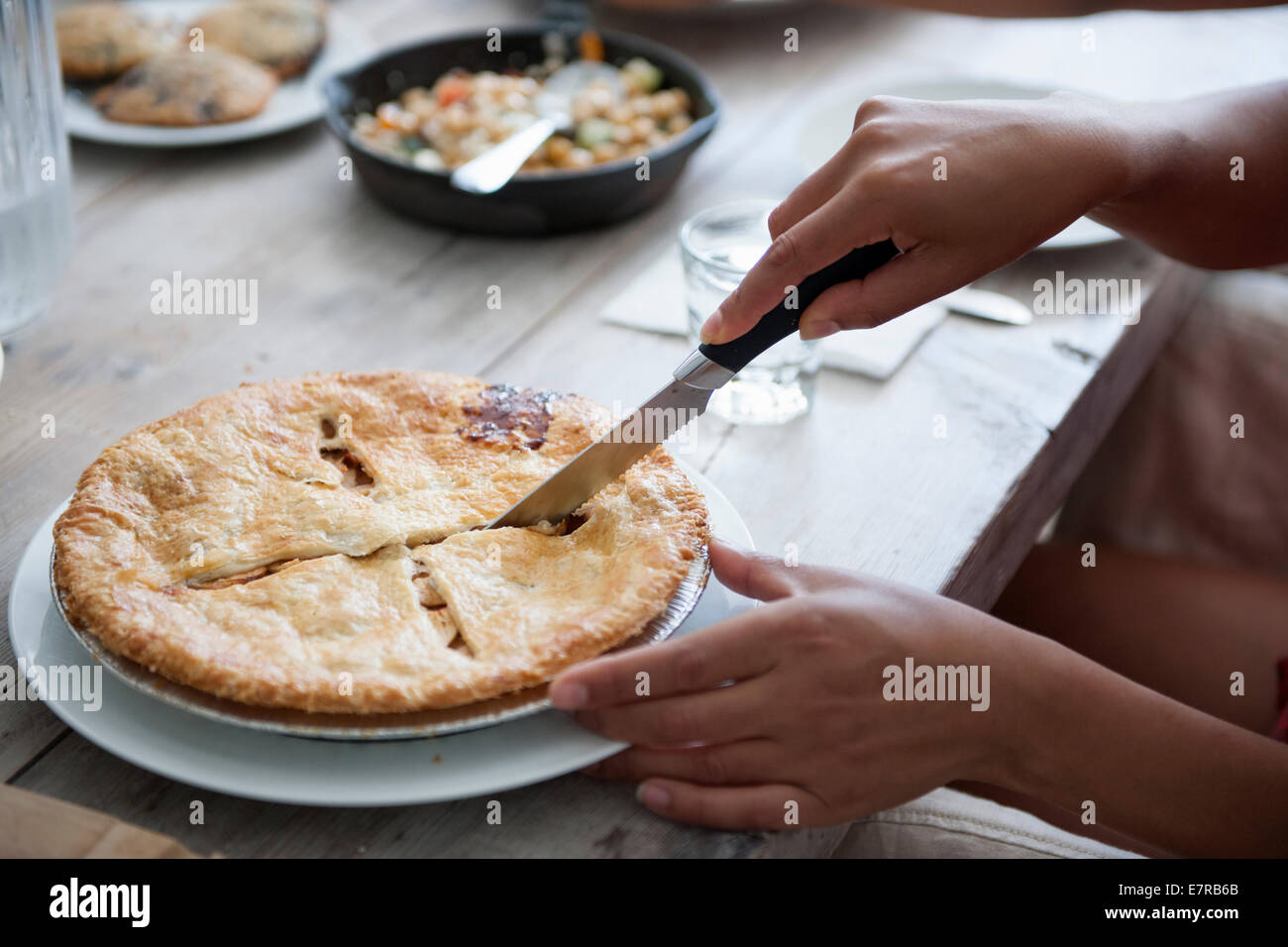 Ein Familientreffen für eine Mahlzeit. Stockfoto