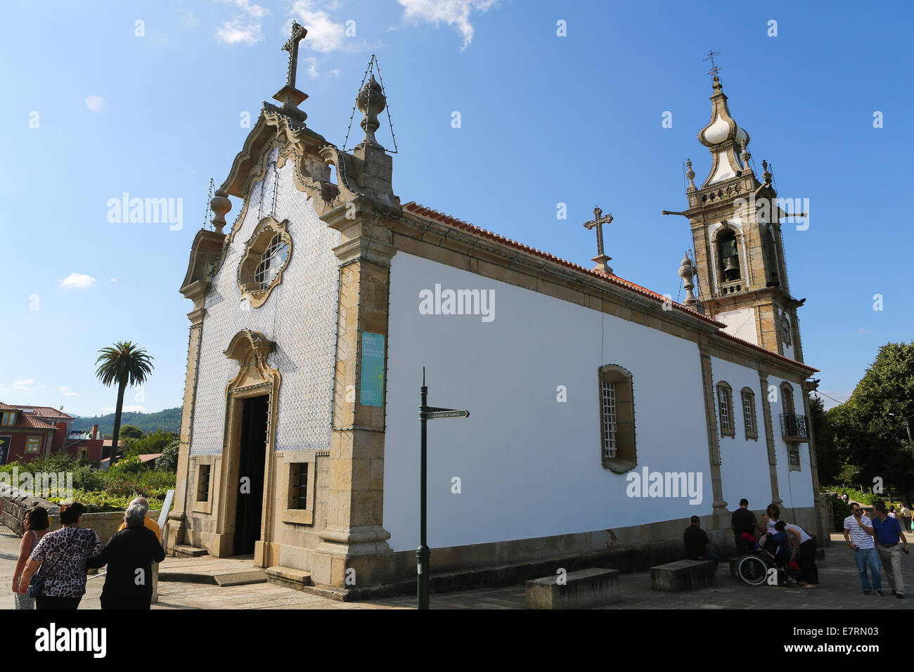 PONTE DE LIMA, PORTUGAL - 3. August 2014: Berühmte Kapelle des Heiligen Michael in Ponte de Lima, eine Stadt in der nördlichen Minho-region Stockfoto
