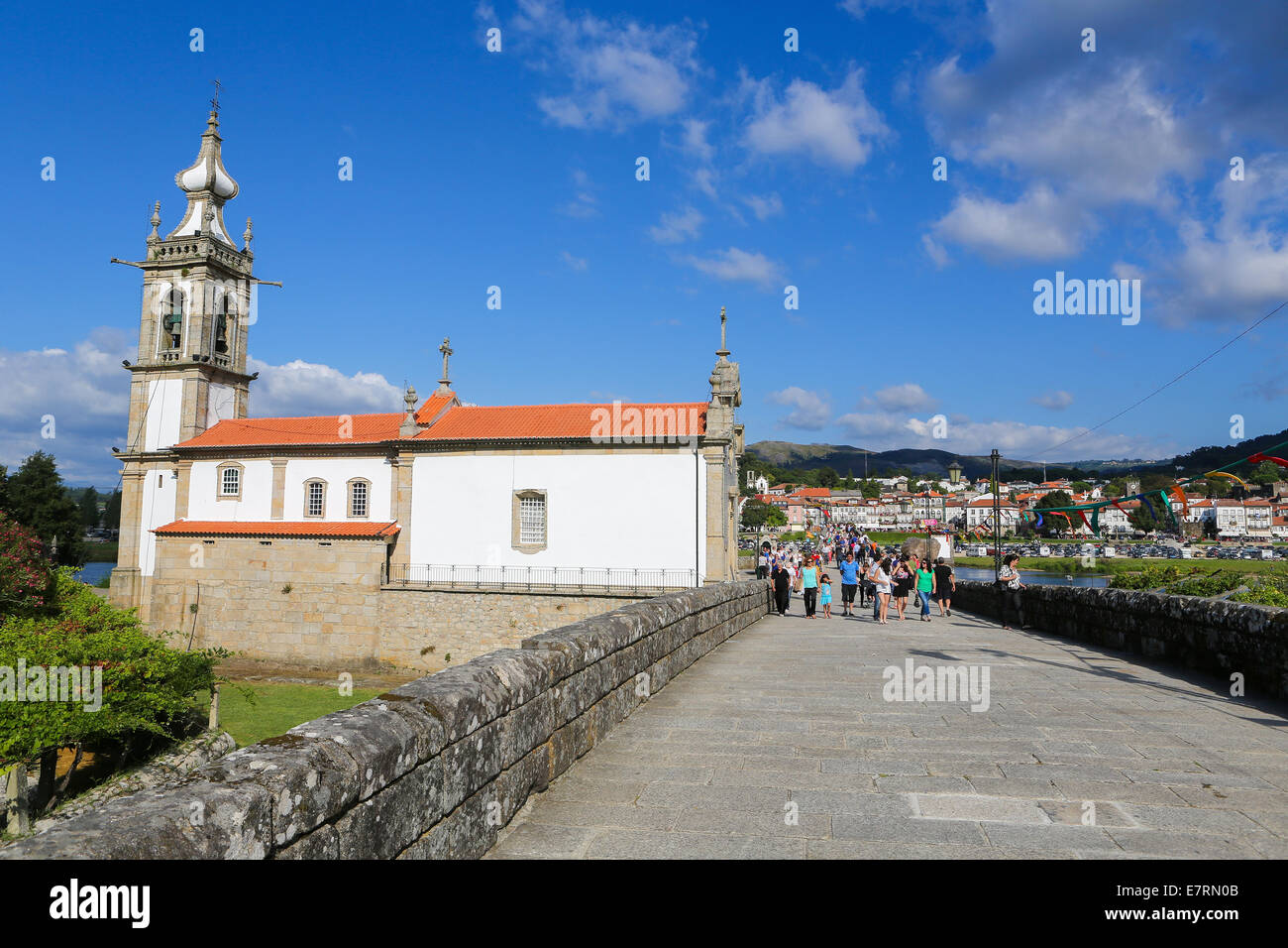 PONTE DE LIMA, PORTUGAL - 3. August 2014: Berühmte Kapelle des Heiligen Michael in Ponte de Lima, eine Stadt in der nördlichen Minho-region Stockfoto