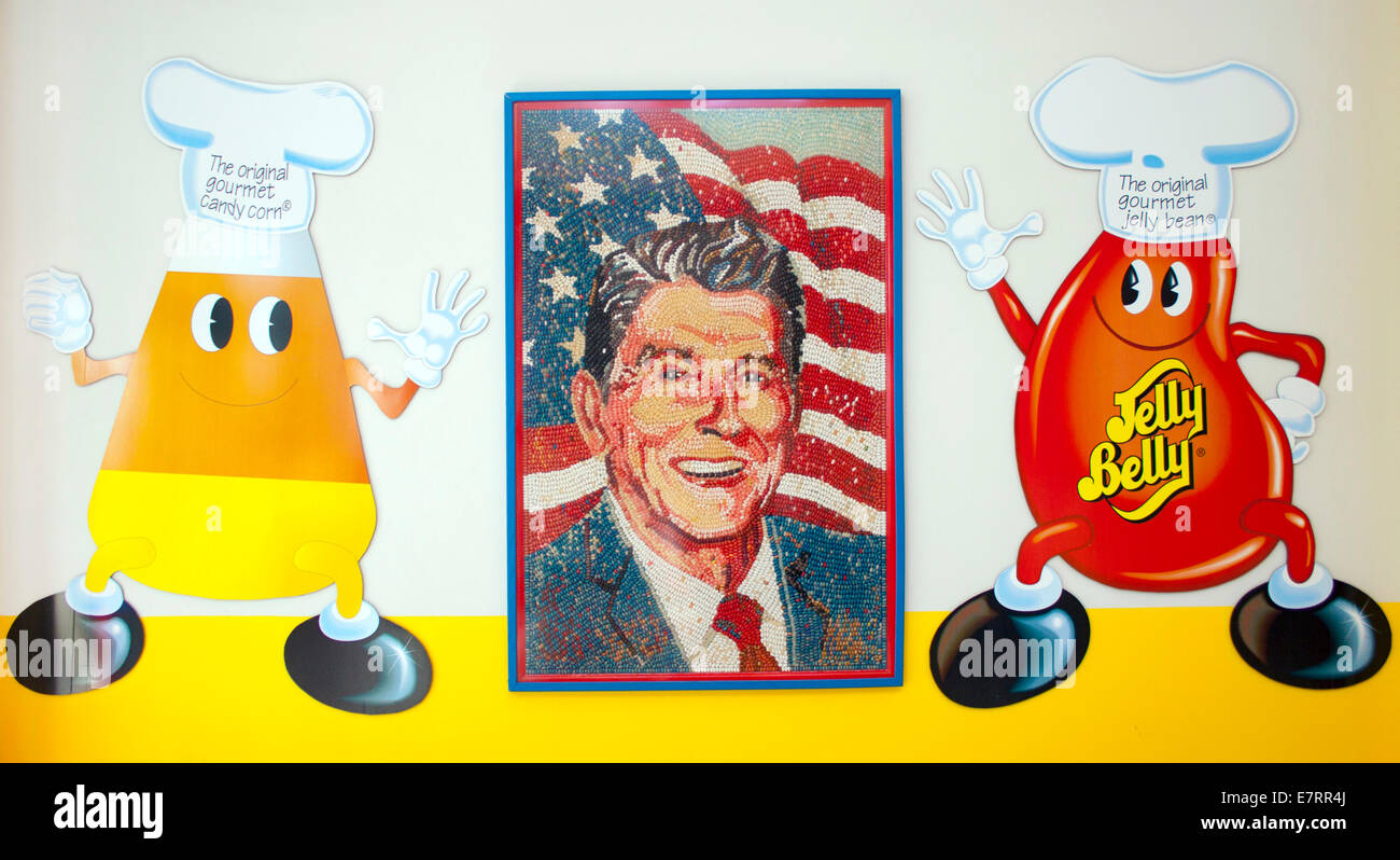 Porträt von Ronald Reagan im Jelly Belly Factory Museum in Fairfield, KALIFORNIEN – eine süße Hommage an den Präsidenten. Stockfoto