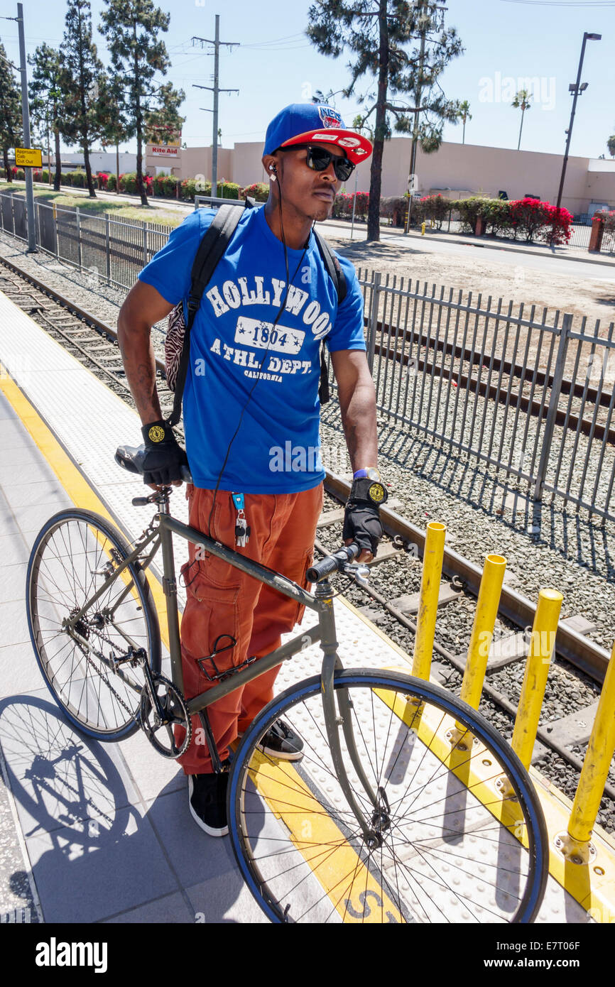 Los Angeles California, LA County Metro Rail, Willowbrook Station, Blue Line, Bahn, Nahverkehr, öffentliche Verkehrsmittel, Bahnsteig, Black Blacks African Africa Stockfoto