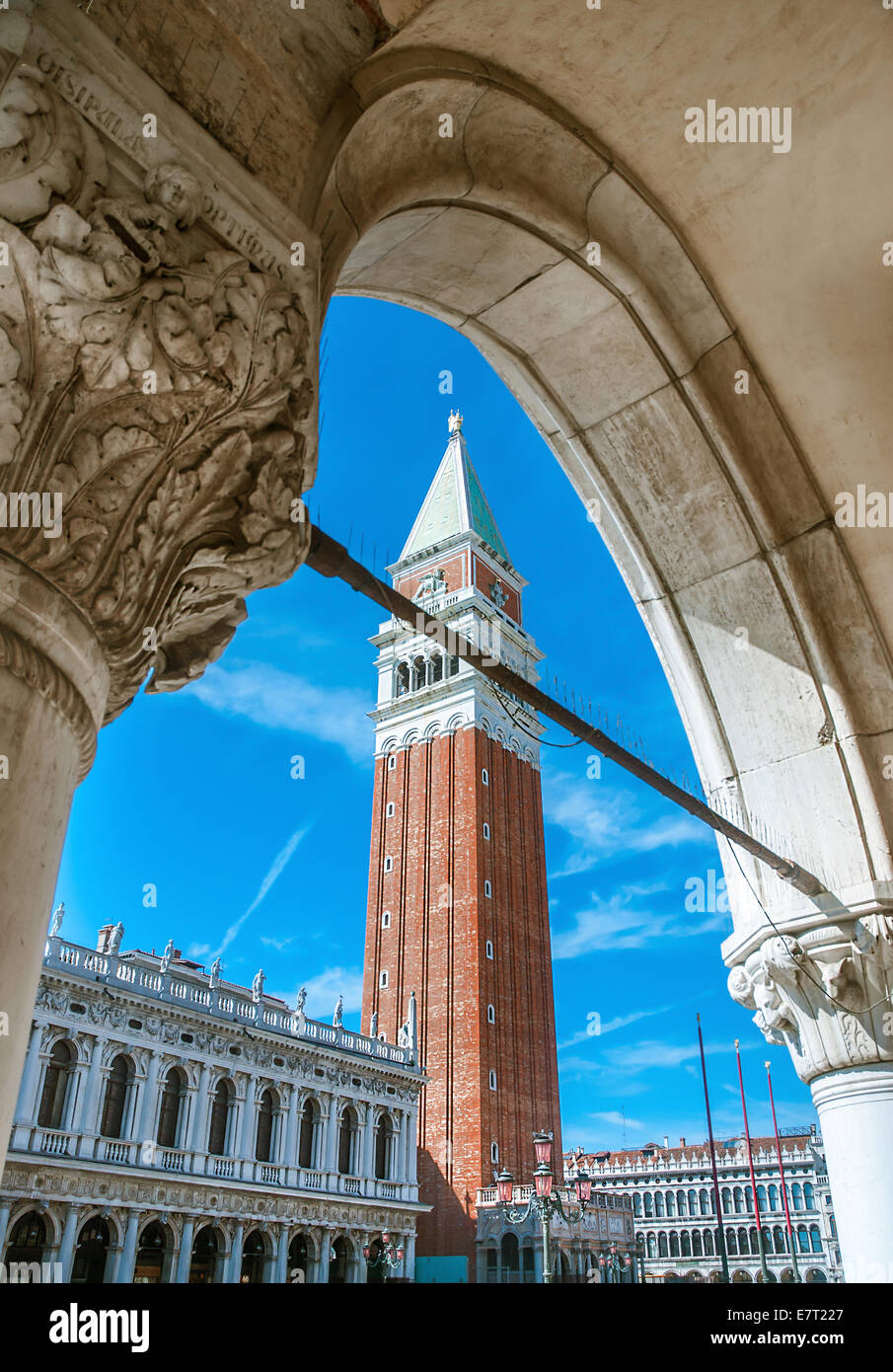 Basilica di San Marco, St.-Markus Kathedrale und Campanila, Venedig Stockfoto