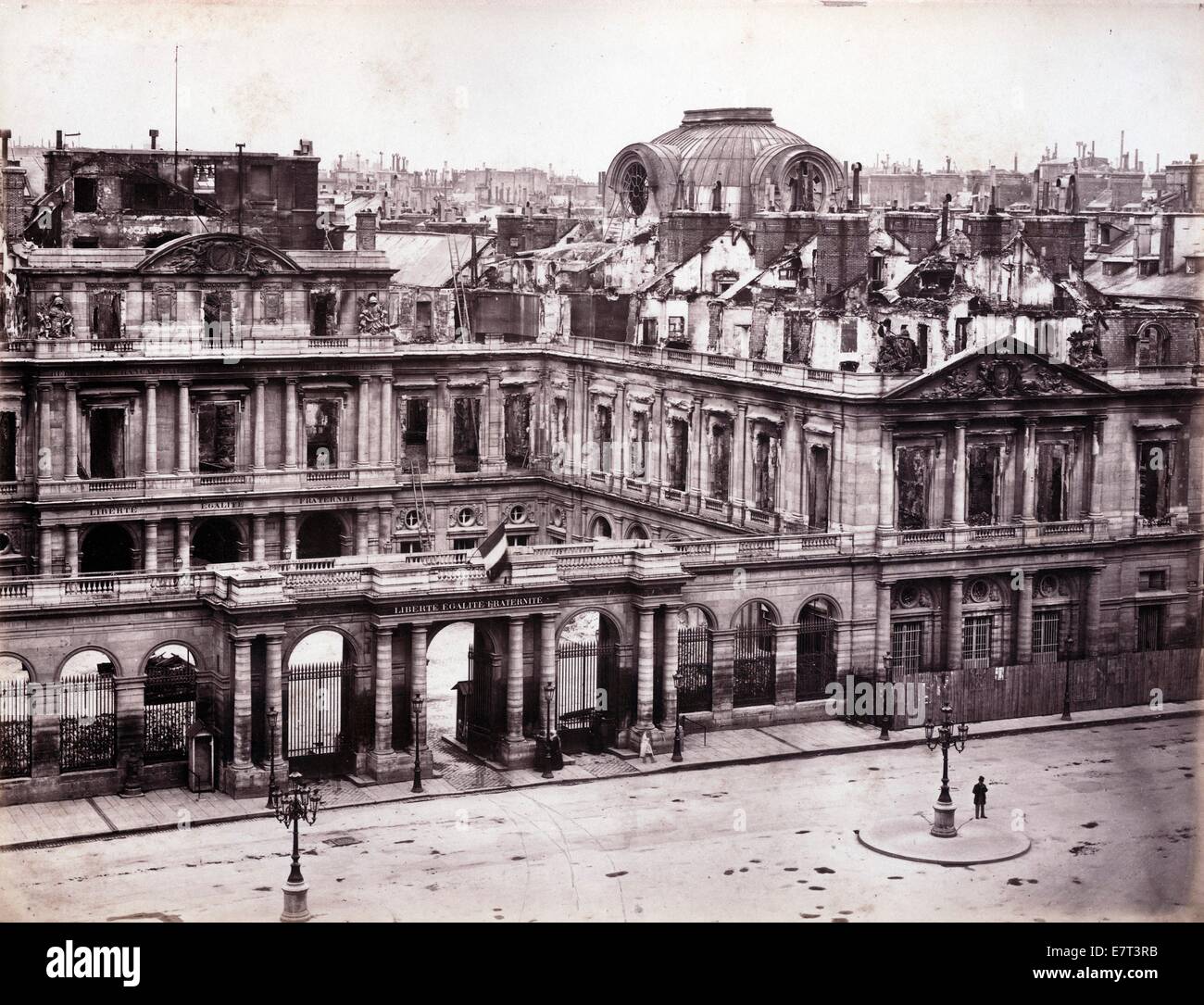 Palais Royale nach Paris Kommune, 1871, durch Alphonse J. Liebert Stockfoto