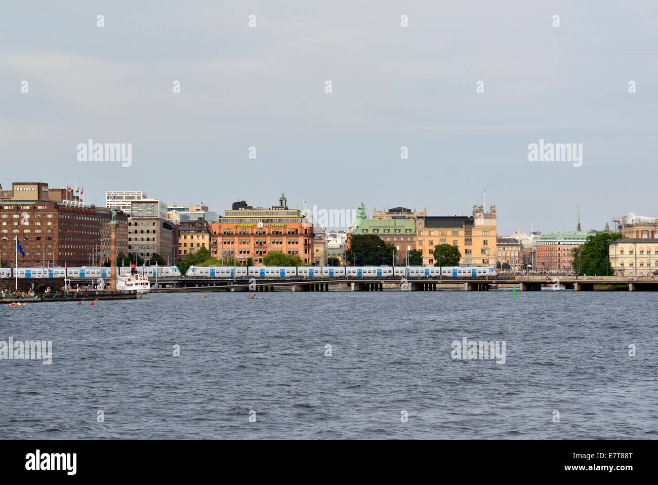 U-Bahnzüge, Hafen von Stockholm, Schweden-140810 61906 Stockfoto