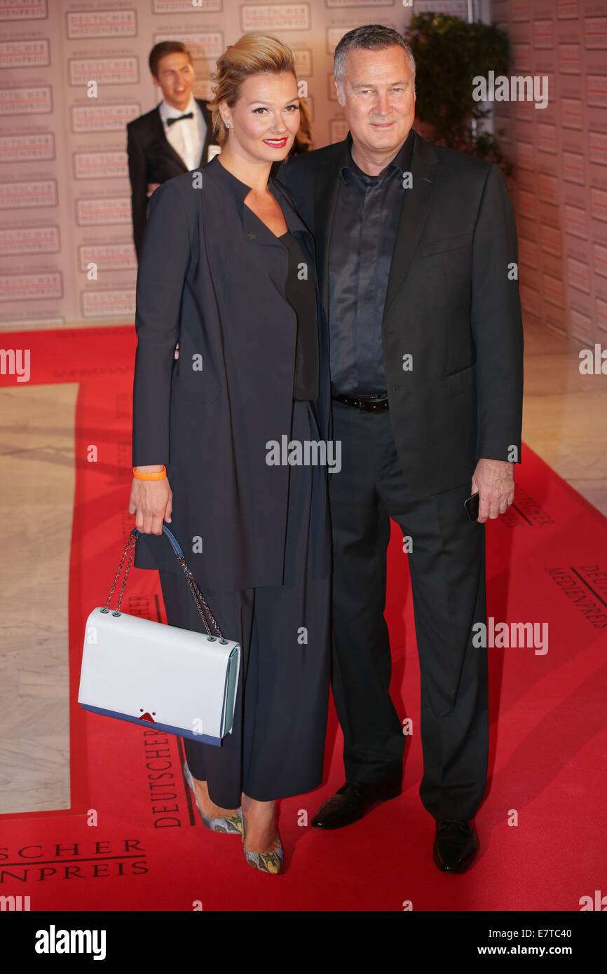 Jährliche Media Control Award Zeremonie zu Ehren Königin Maxima der Niederlande mit den deutschen Medienpreis (Deutscher Medienpreis) 2013 im Kurhaus Featuring: Franziska van Almsick, Jürgen B.Harder wo: München, Deutschland: 22. März 2014 Stockfoto