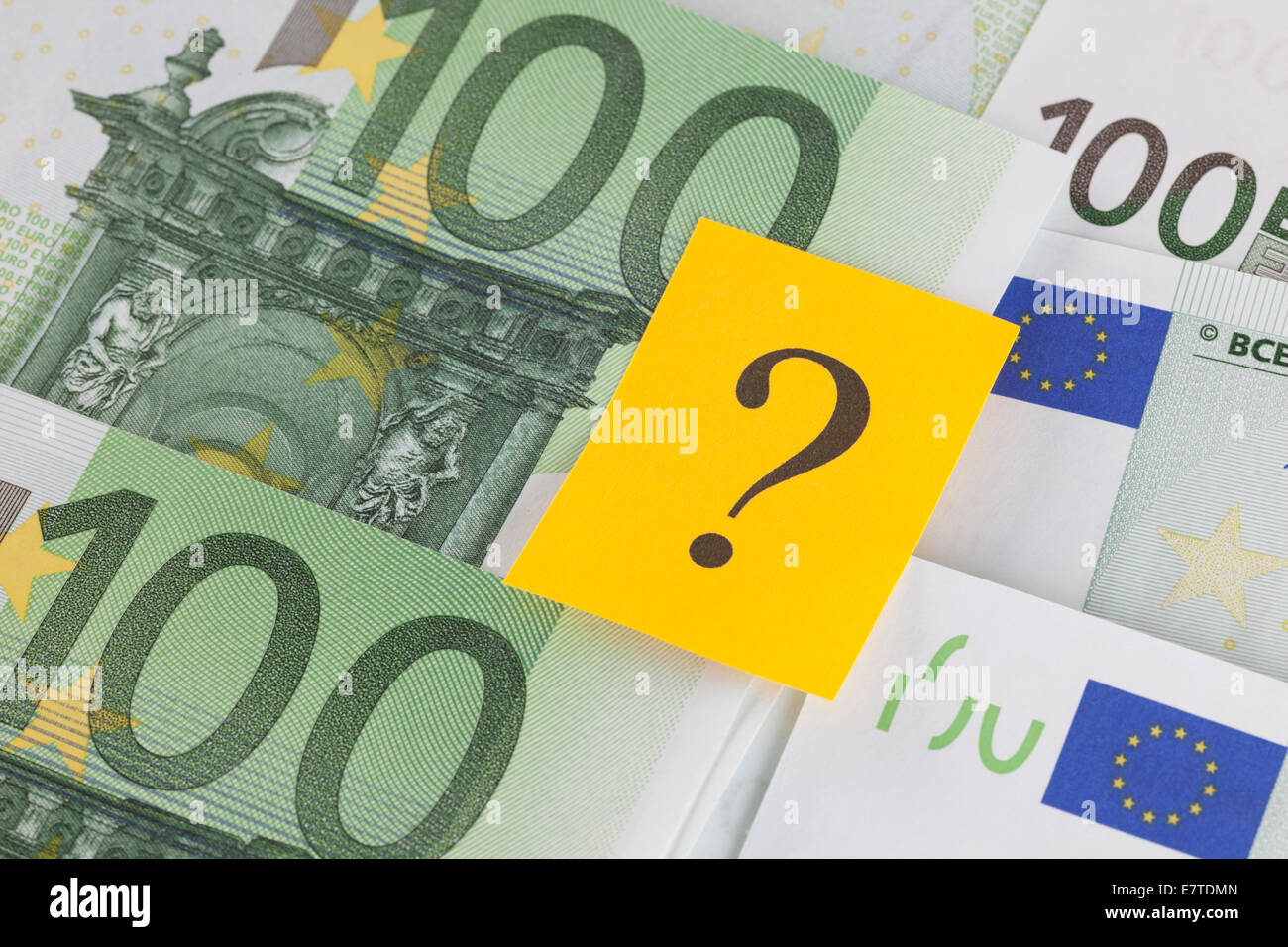 Fragezeichen auf EU-Währung. Close-up. Stockfoto