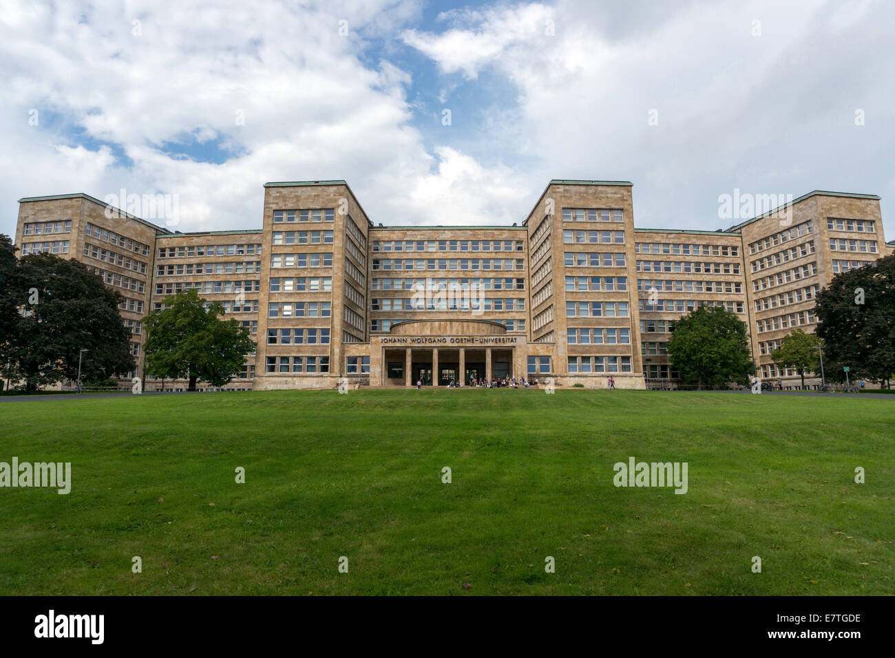 Deutschland: Vor dem IG Farben Gebäude (Goethe-Universität), Frankfurt. Foto vom 20. September 2014. Stockfoto