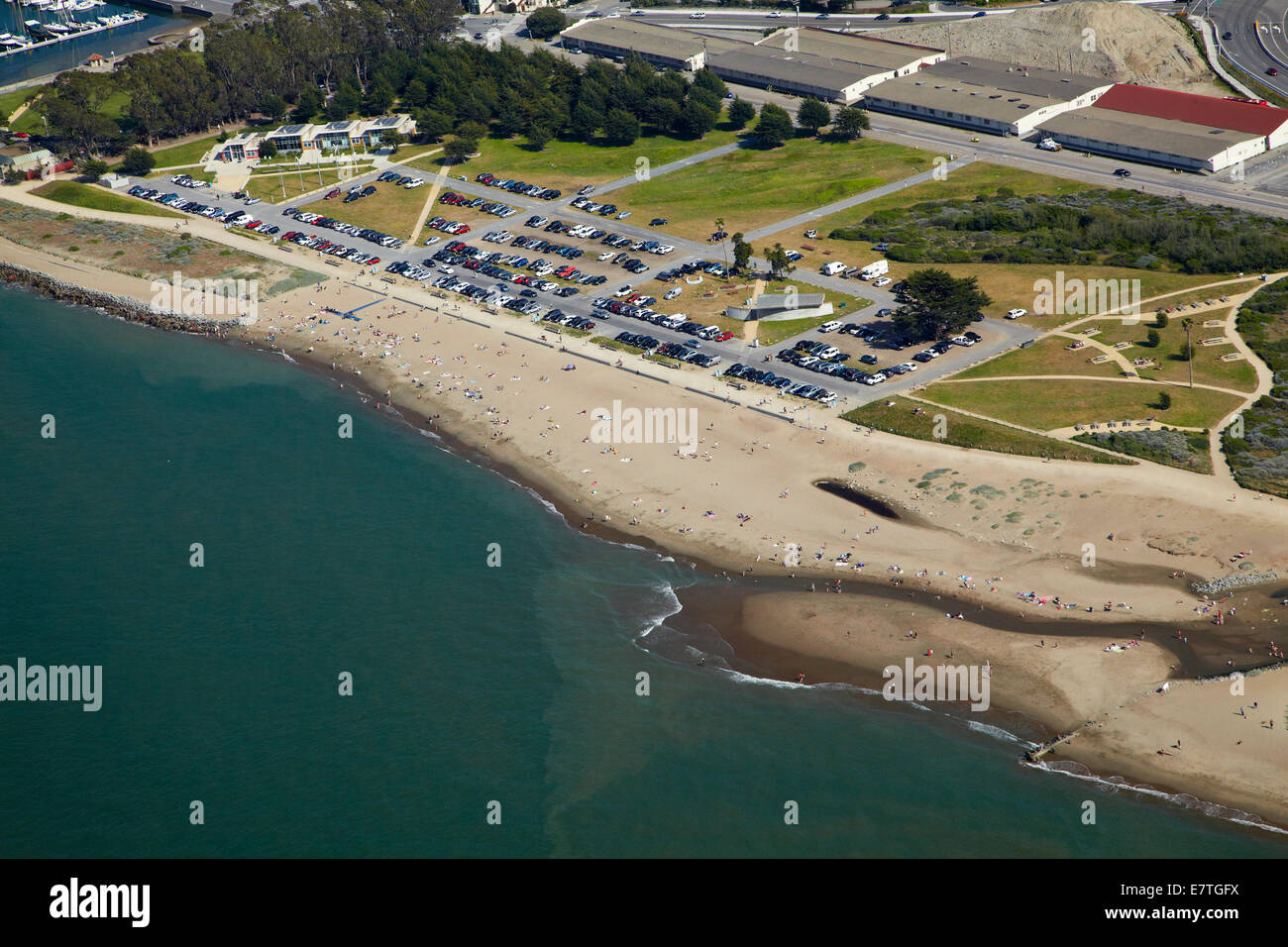 East Beach und Crissy Field, San Francisco, Kalifornien, USA - Antenne Stockfoto