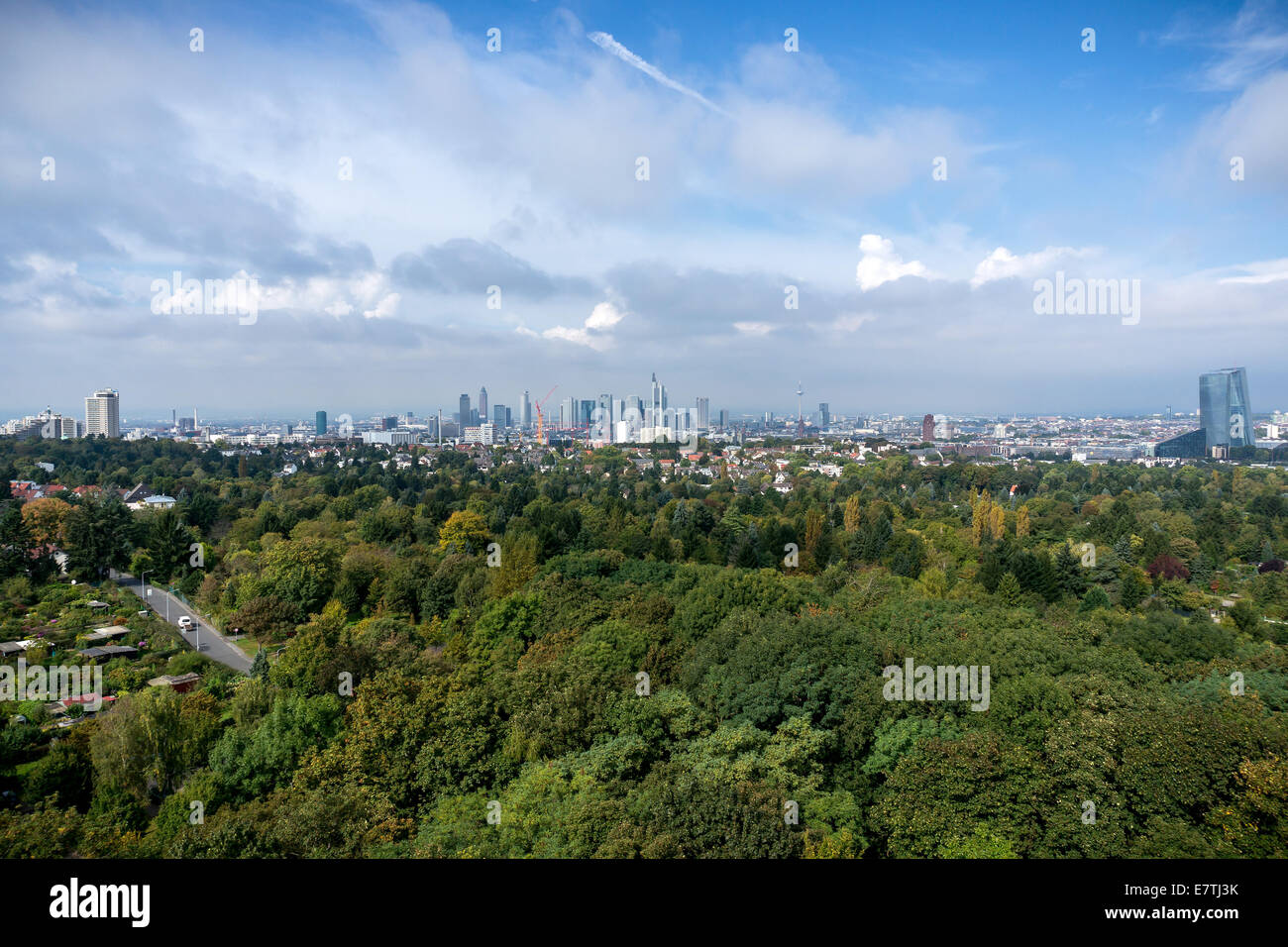 Deutschland: Skyline von Frankfurt vom Goetheturm gesehen. Foto vom 20. September 2014. Stockfoto