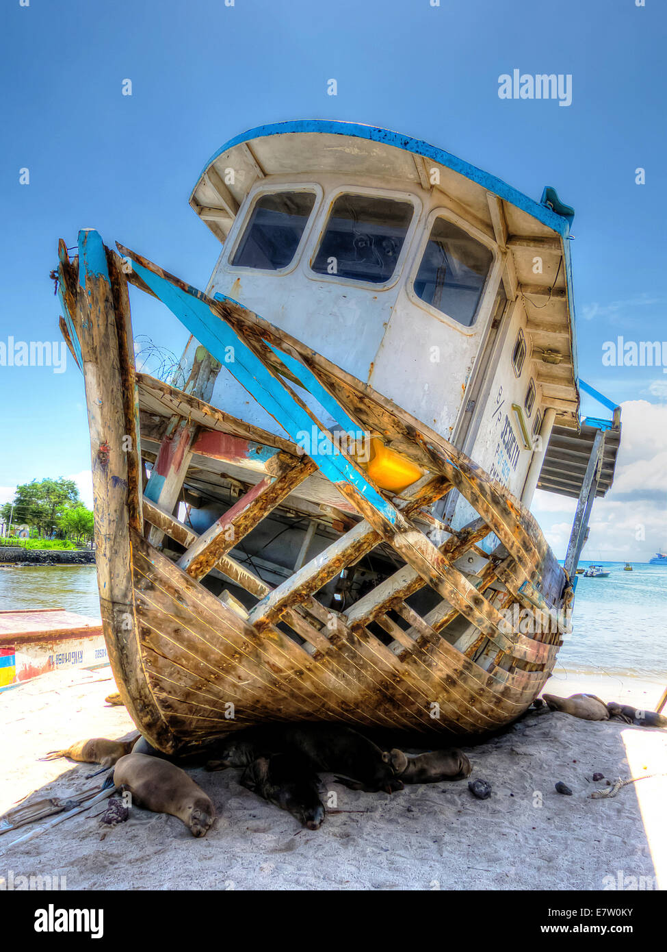 Zerstört, Angeln, Boot, Galapagos-Inseln, Süd-Amerika. Stockfoto