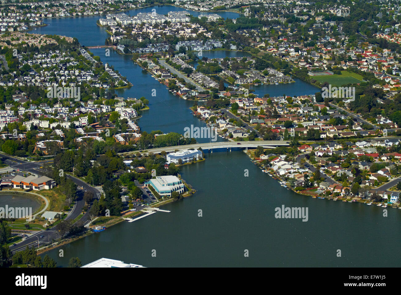 Wasserstraßen in Redwood Shores, Redwood City, San Francisco, Kalifornien, USA - Antenne Stockfoto