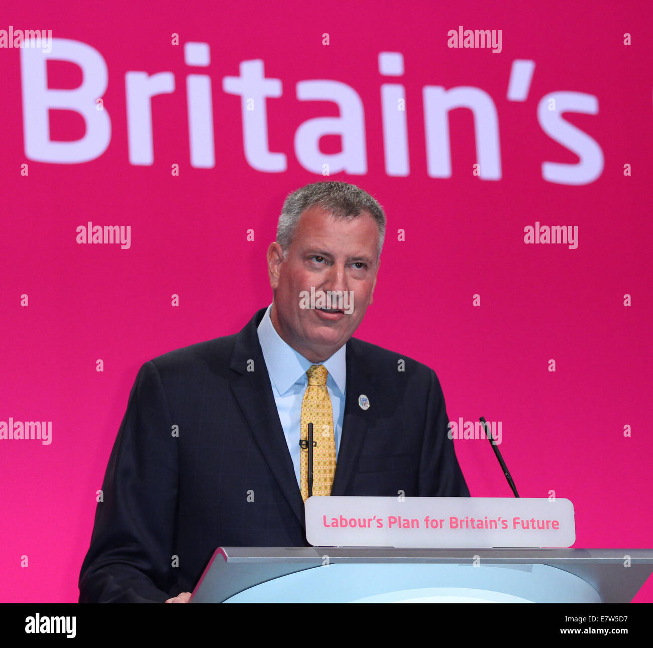 BILL DE BLASIO Bürgermeister von NEW YORK 24. September 2014 MANCHESTER Stadtzentrum von MANCHESTER ENGLAND Stockfoto