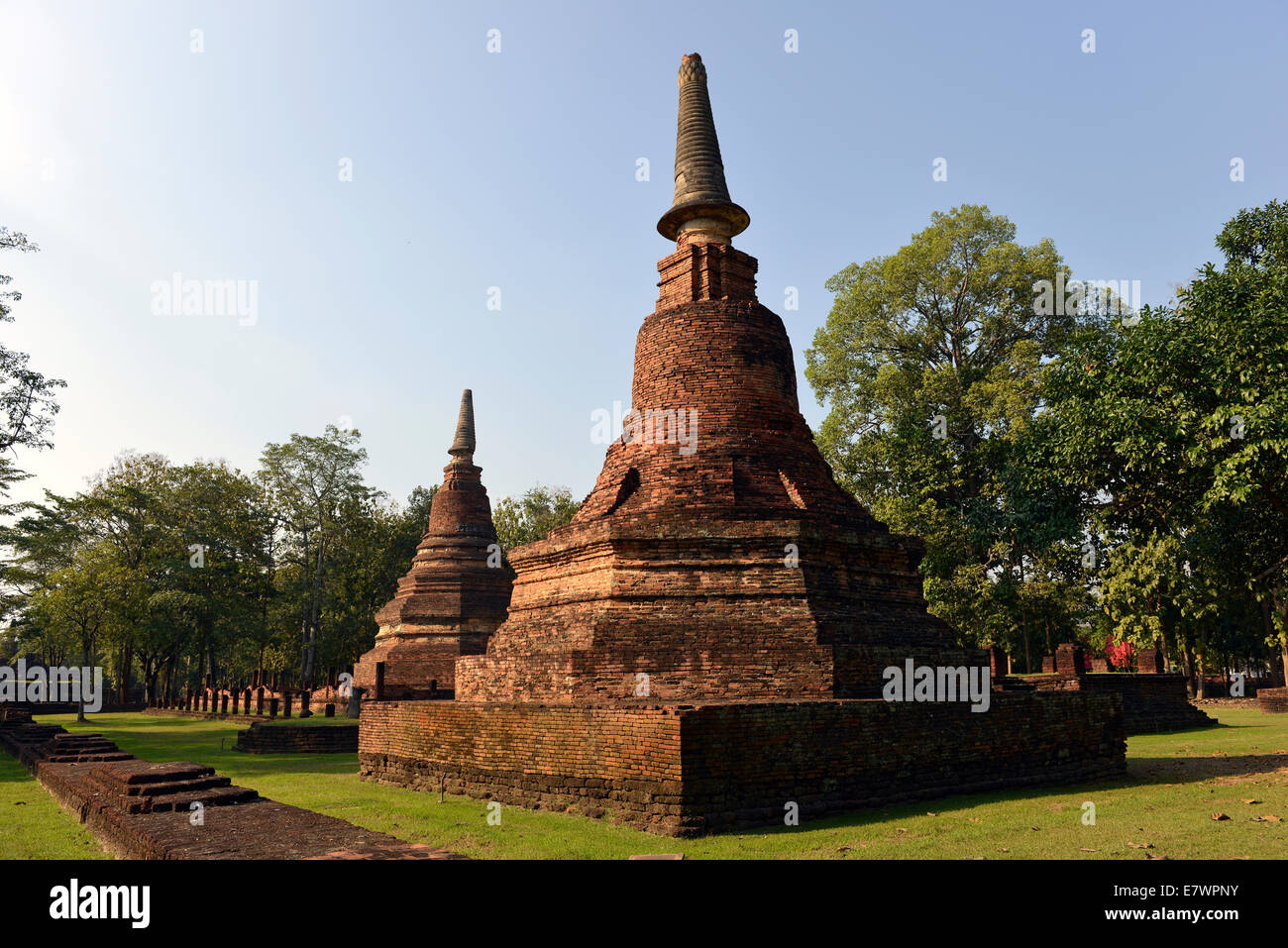 Chedi im Wat Phra Kaeo, historischen Park von Kamphaeng Phet, Nord-Thailand, Thailand Stockfoto