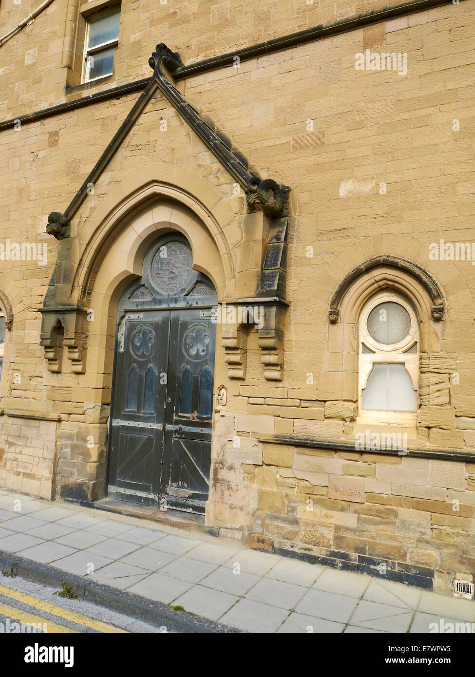 Seite Eingang zum Old College Gebäude in Aberystwyth Ceredigion Wales UK Stockfoto