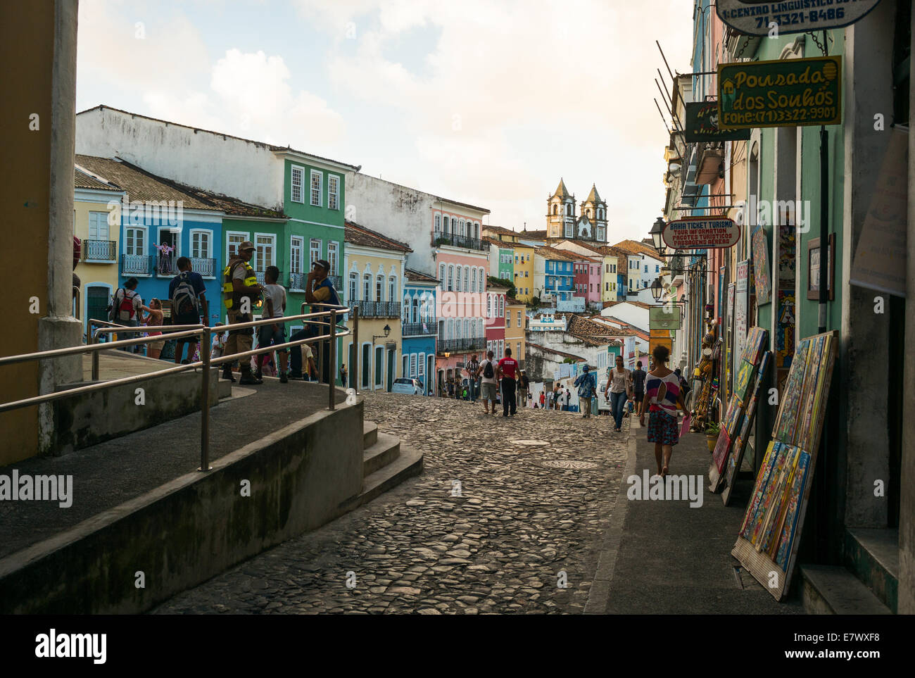 Brasilien, Salvador, Menschen in Pelourinho quadratisch Stockfoto