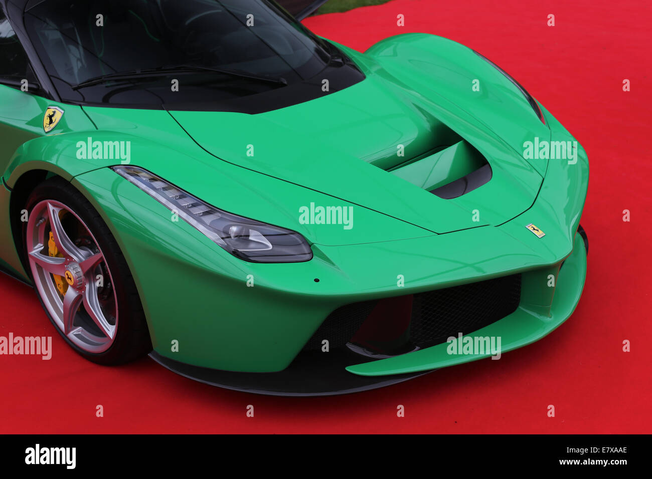 LaFerrari - Ferraris Hypercar in eine einmalige grün Stockfoto