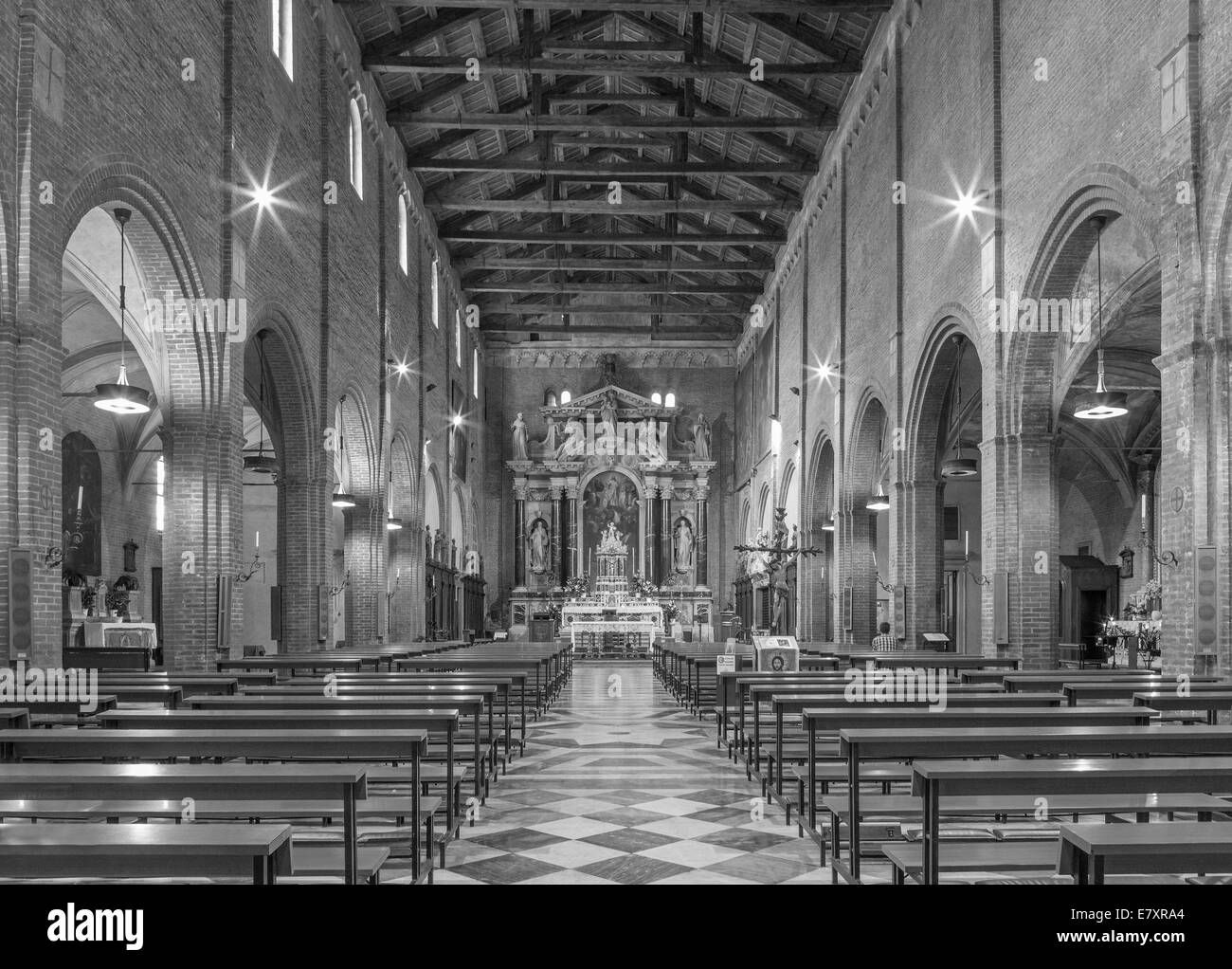 PADUA, Italien - 8. September 2014: Dem Hauptschiff der Kirche San Benedetto Vecchio (der Heilige Benedikt). Stockfoto