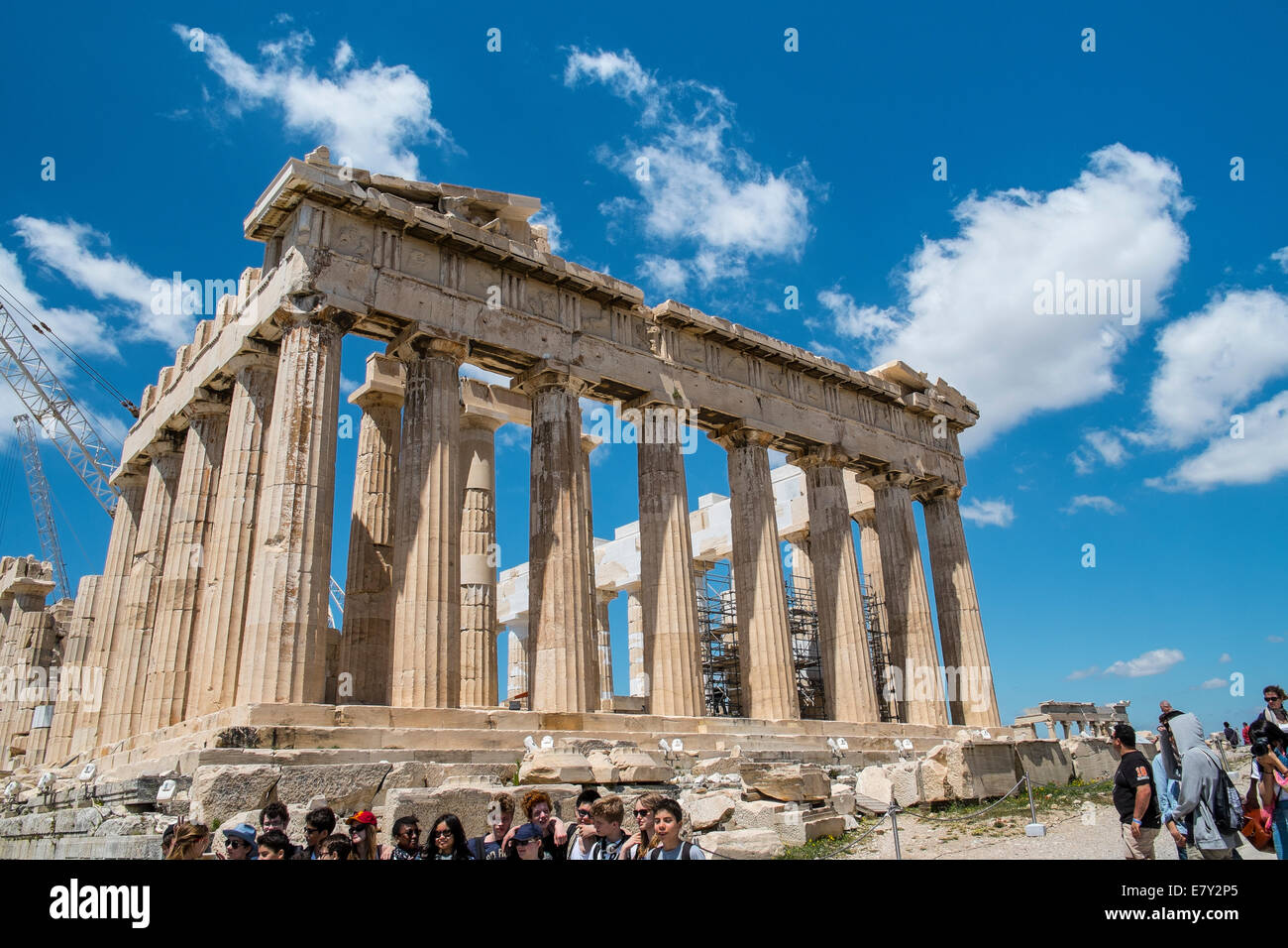 Der Parthenon ist ein Tempel auf der Athener Akropolis, Griechenland, gewidmet der Göttin Athene, die halten das Volk von Athen Stockfoto