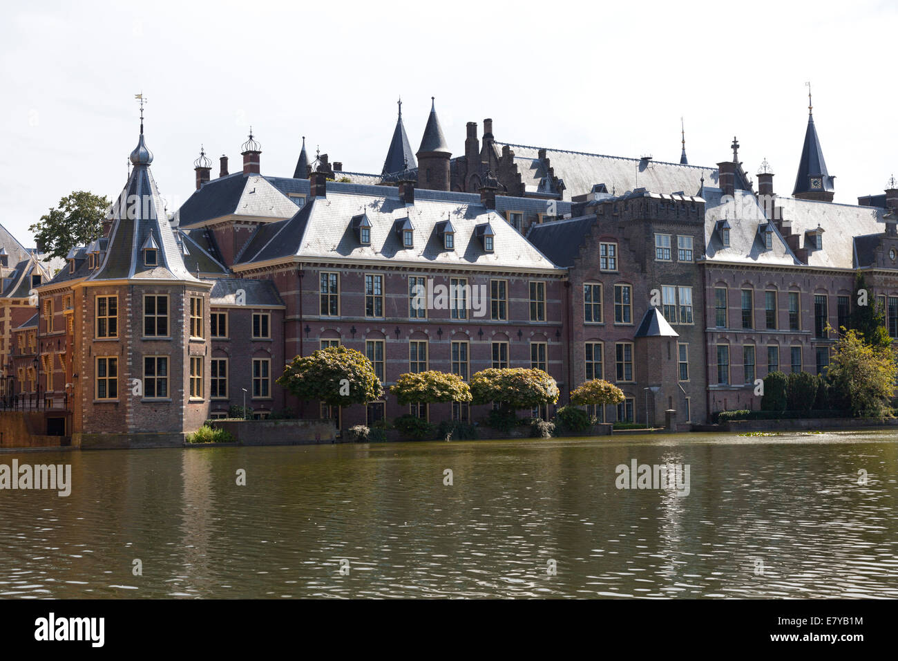 Türmchen oder kleinen Turm und Haus der Parlamente, Teile von den Binnenhof in den Haag Stockfoto