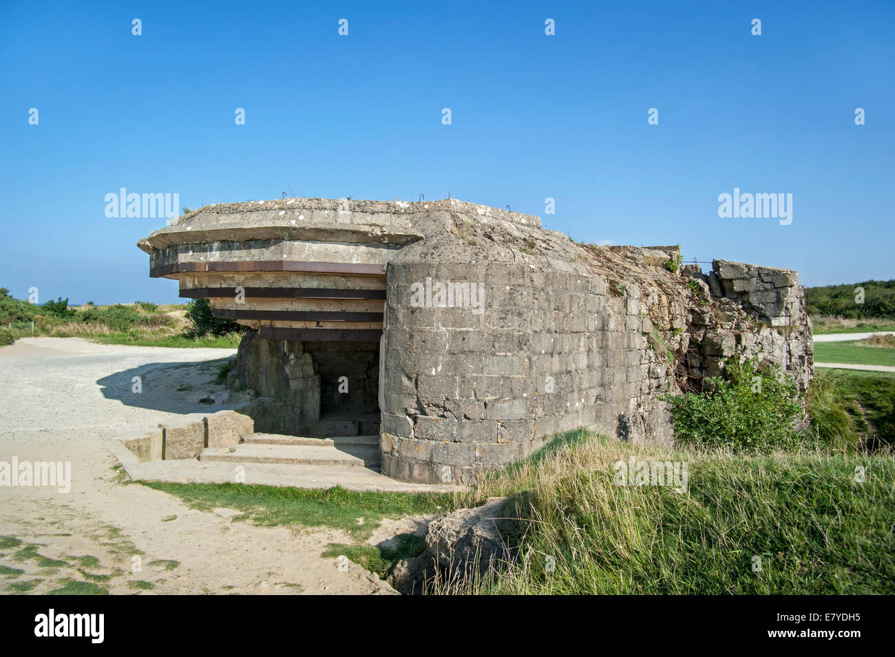 Bombardierten deutschen zweiten Weltkrieg zwei Bunker an der Pointe du Hoc, Normandie, Frankreich Stockfoto