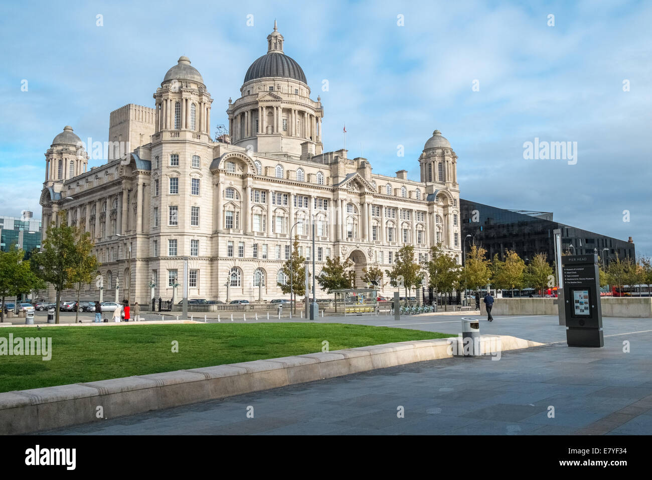 Hafen von Liverpool Gebäude, Pier Head, Liverpool, Merseyside, England, UK Stockfoto