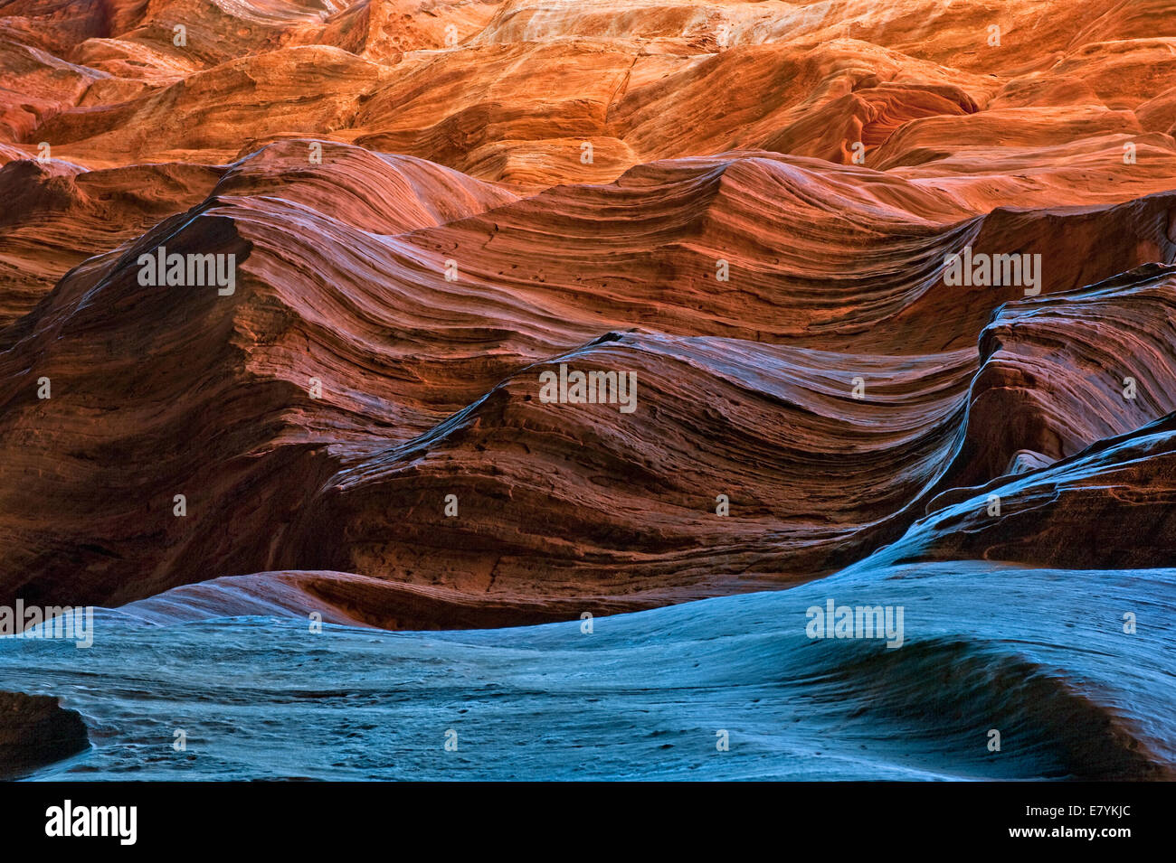 Sandsteinfelsen in faszinierenden Formen durch Erosion gehauen ist und die Kraft des Wasser über Millionen von Jahren. Stockfoto