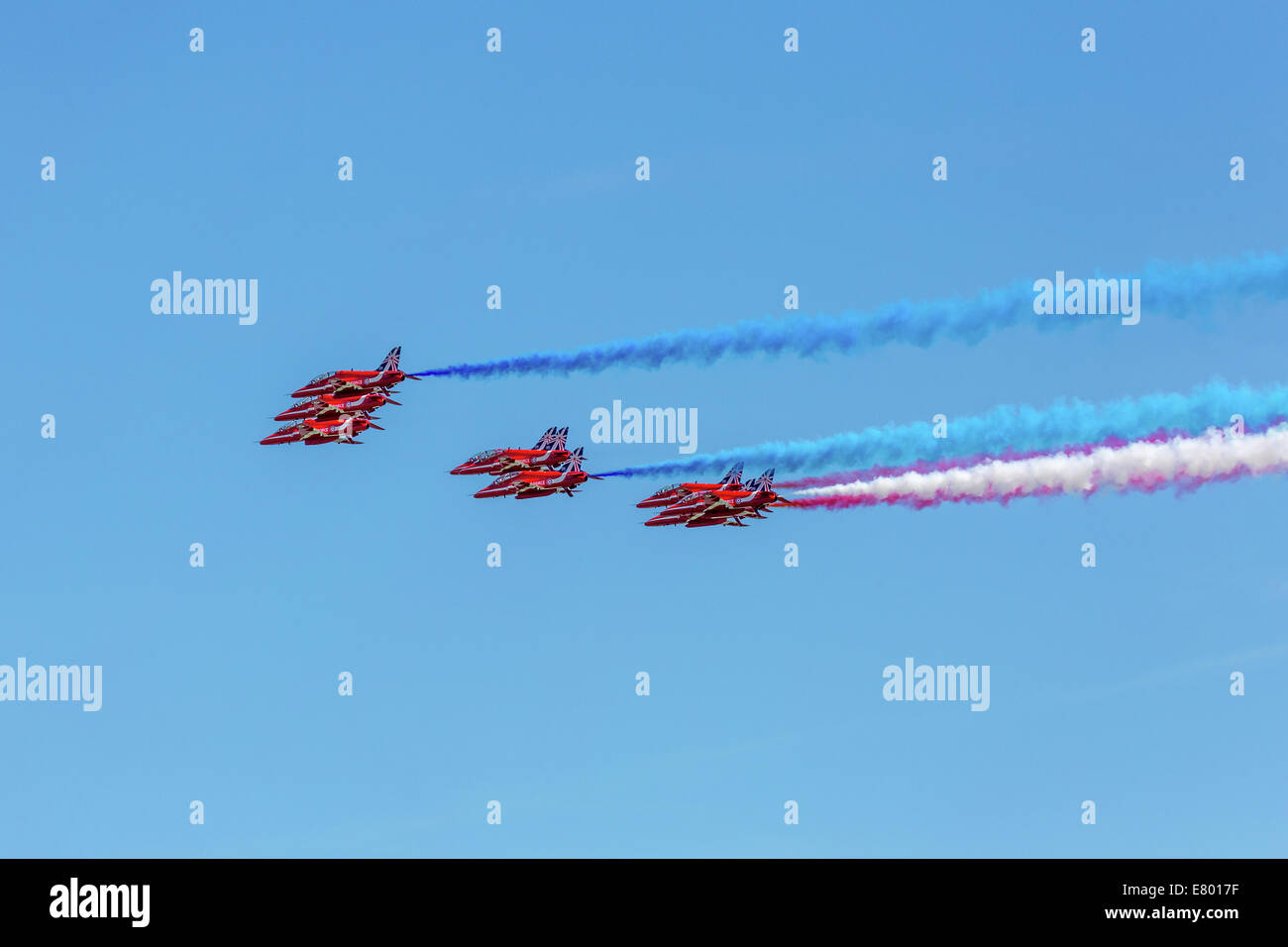 Red Arrows anzeigen Team fliegen an der Eastbourne show Stockfoto