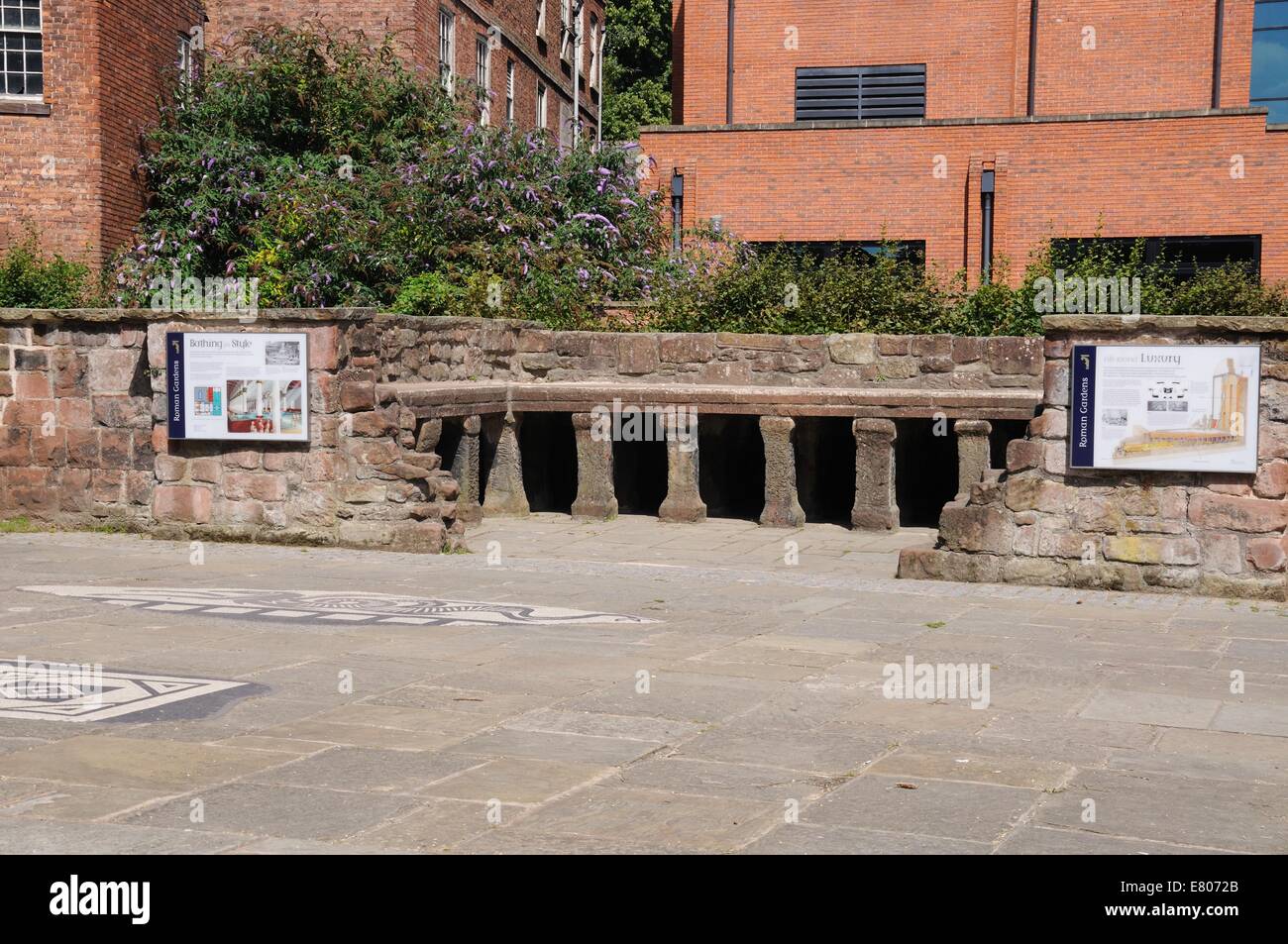 Ruinen der römischen Bäder in den römischen Gärten, Chester, Cheshire, England, UK, Westeuropa. Stockfoto