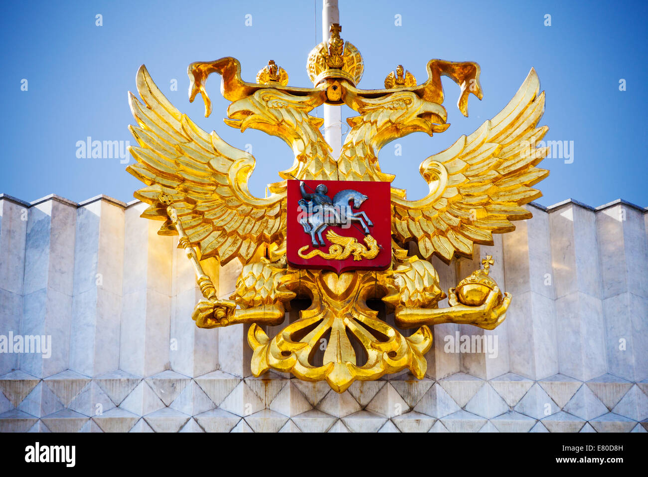 Steinadler in der Nähe von Kreml in Moskau, Russland Stockfoto