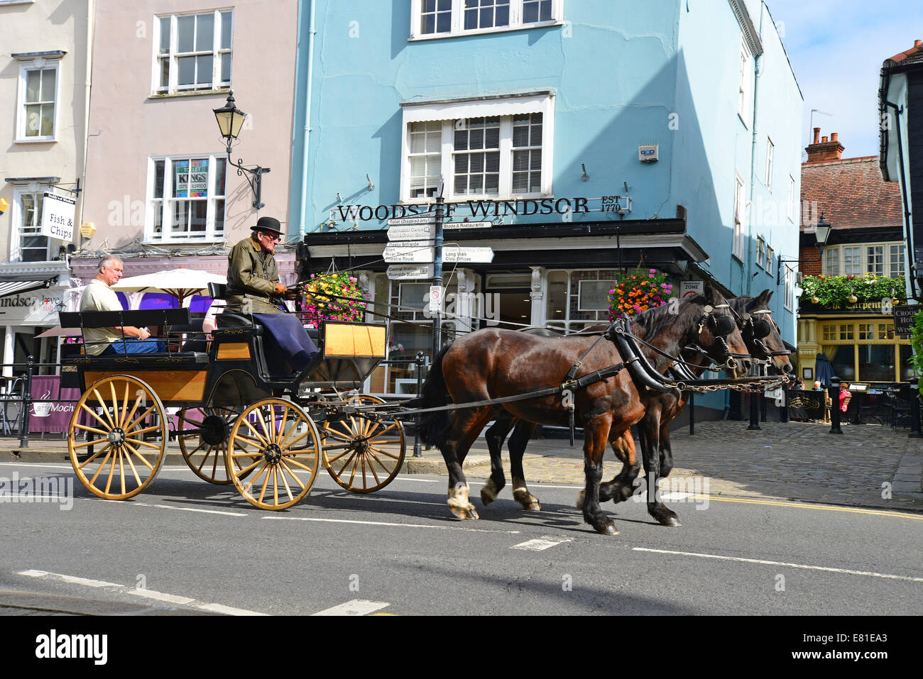 Pferd Kutsche, High Street, Windsor, Berkshire, England, Vereinigtes Königreich Stockfoto