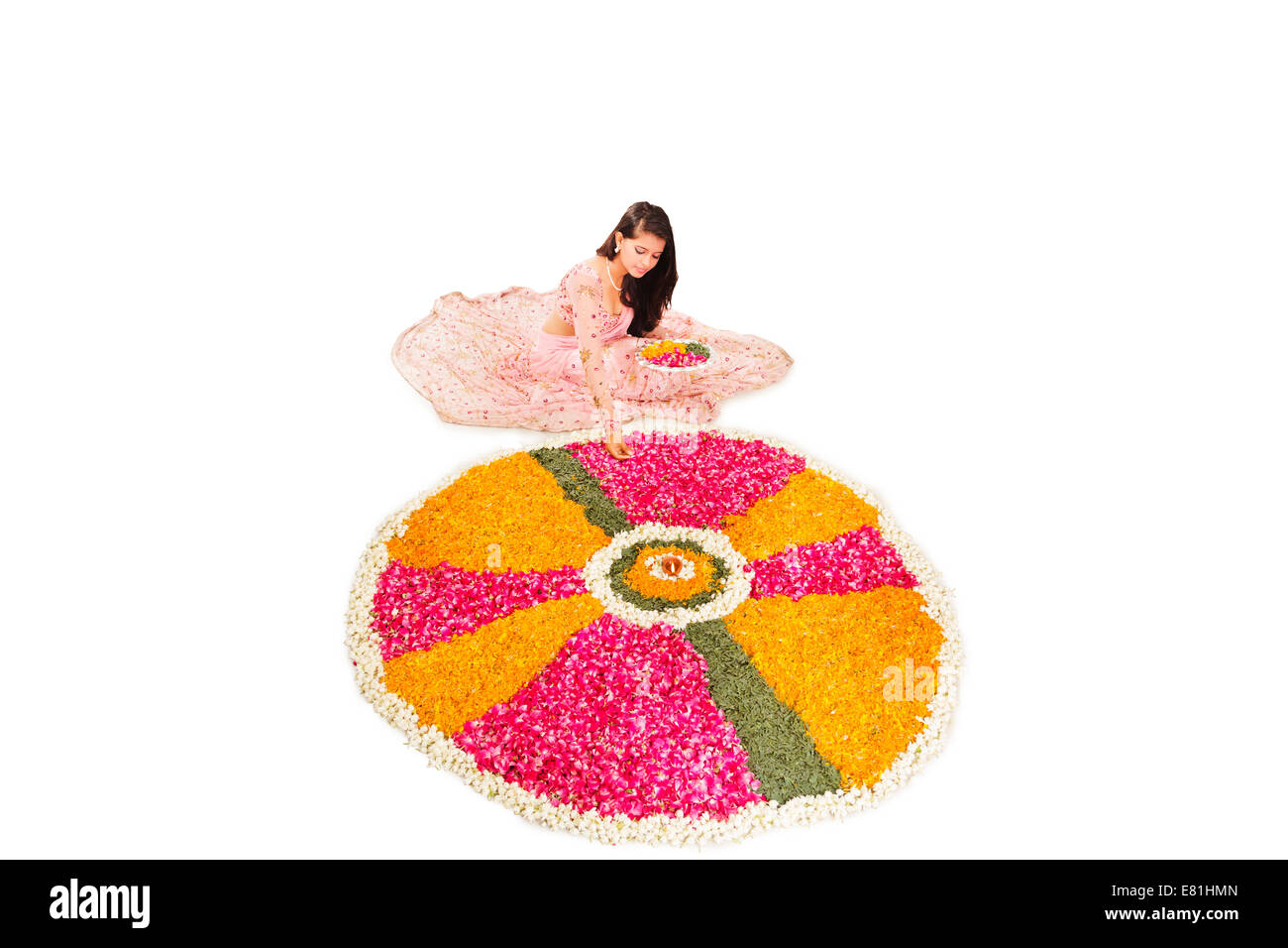 indische Damen fest Diwali Rangoli Stockfoto