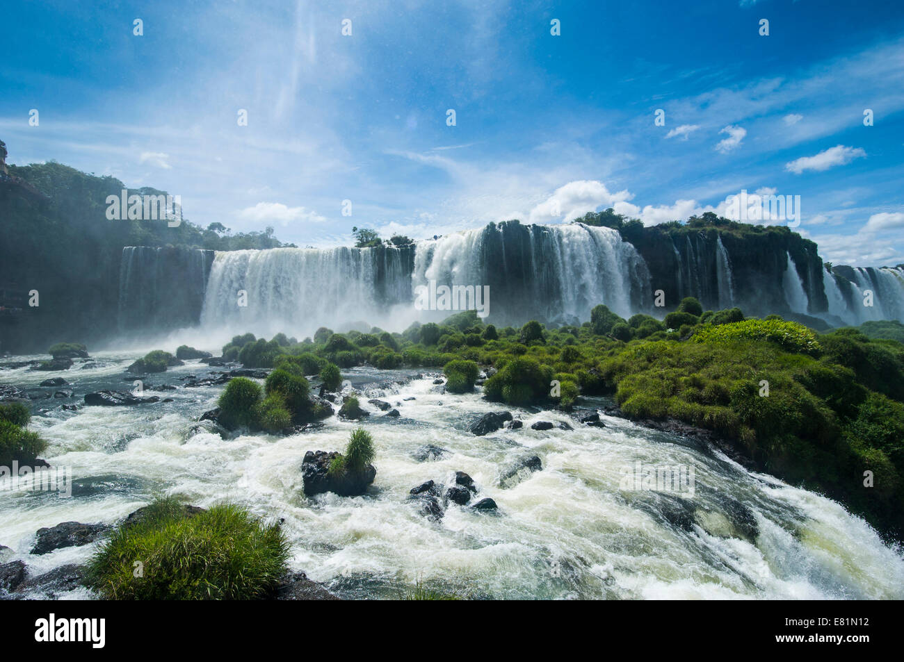 Iguazu Wasserfälle, UNESCO-Weltkulturerbe, Paraná, Brasilien Stockfoto