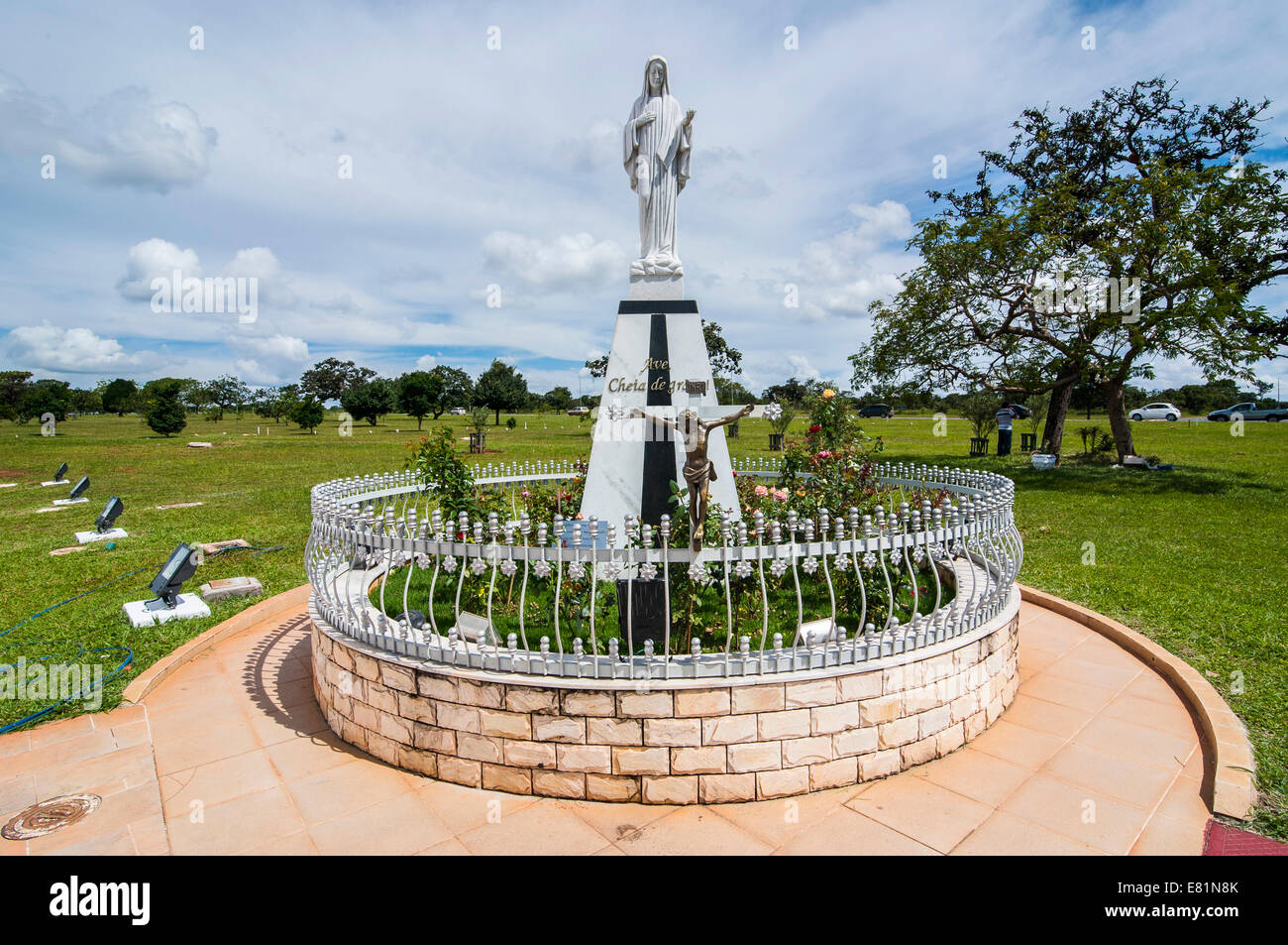 Christlichen Statue vor der militärischen Kirche, Brasília, Brasilien Stockfoto