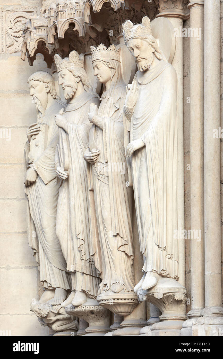Notre Dame de Paris Statuen der Heiligen Stockfoto