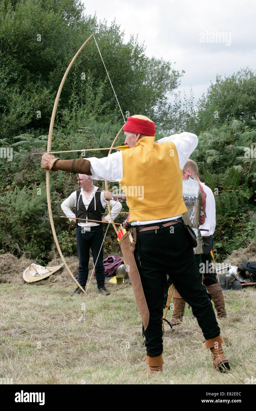 Mittelalterlicher Bogenschütze Mittelalterlicher Bogenschütze