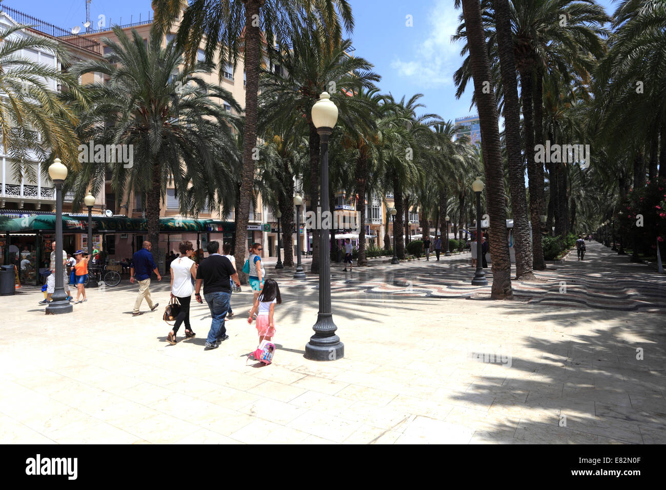 Esplanade und Gärten, Port-Bereich von Alicante Stadt, Hauptstadt von Valencia, Spanien, Europa. Stockfoto