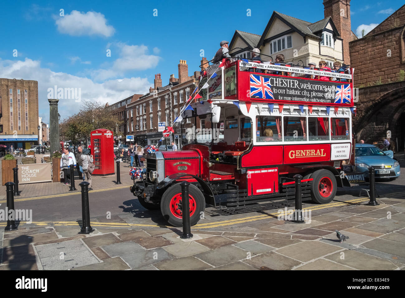 Chester City Sightseeing Tour-Bus, Cheshire, England UK Stockfoto