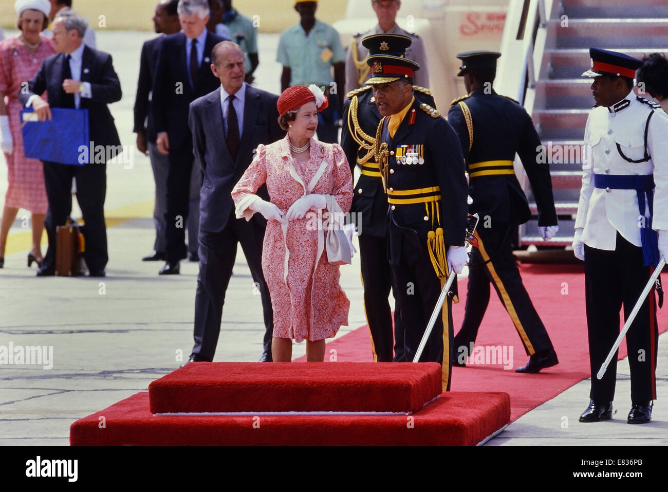 Seiner Majestät, Königin Elizabeth II Abfahrt von Barbados über Concorde nach einer 4-tägigen Reise. 1989. Stockfoto