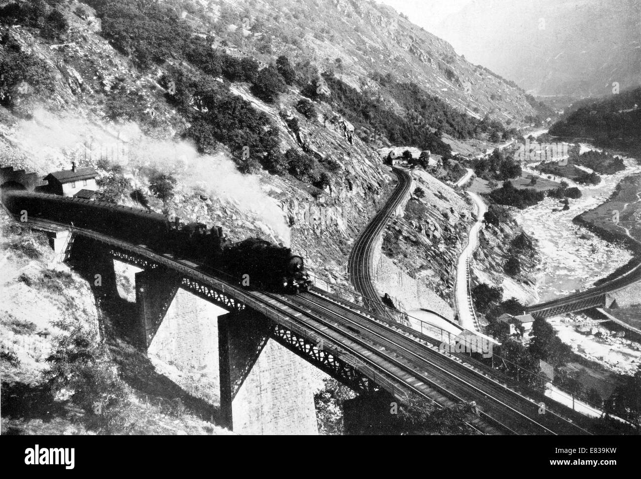 Die berühmte Spirale Saint Gothard Bahn Anzeigen von drei Tracks ca. 1920 Stockfoto