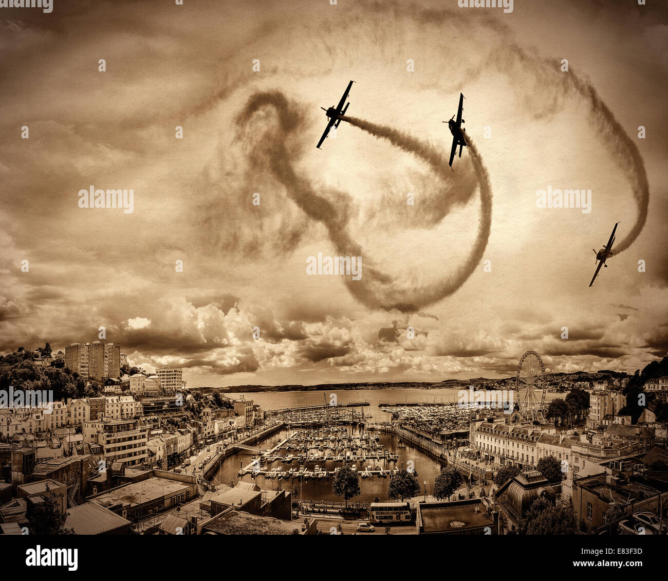 GB - DEVON: The Blades Display Kunstflugstaffel Durchführung über Torquay Stockfoto