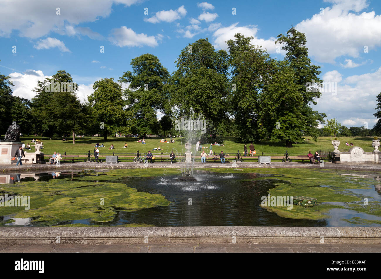 Die italienischen Gärten in Hyde Park, London, England, UK Stockfoto
