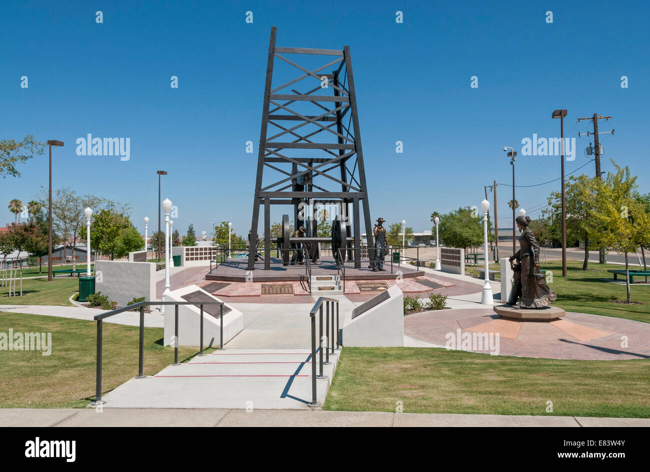 Kern County, Kalifornien Taft, Öl Arbeiter Denkmal von Bildhauer Benjamin Victor Stockfoto