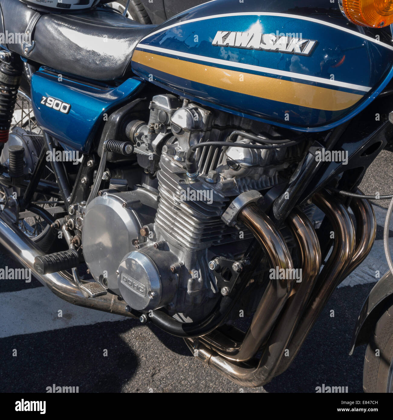 Nahaufnahme des Motors eine klassische Kawasaki Z900 Vierzylinder-Motorrad Stockfoto