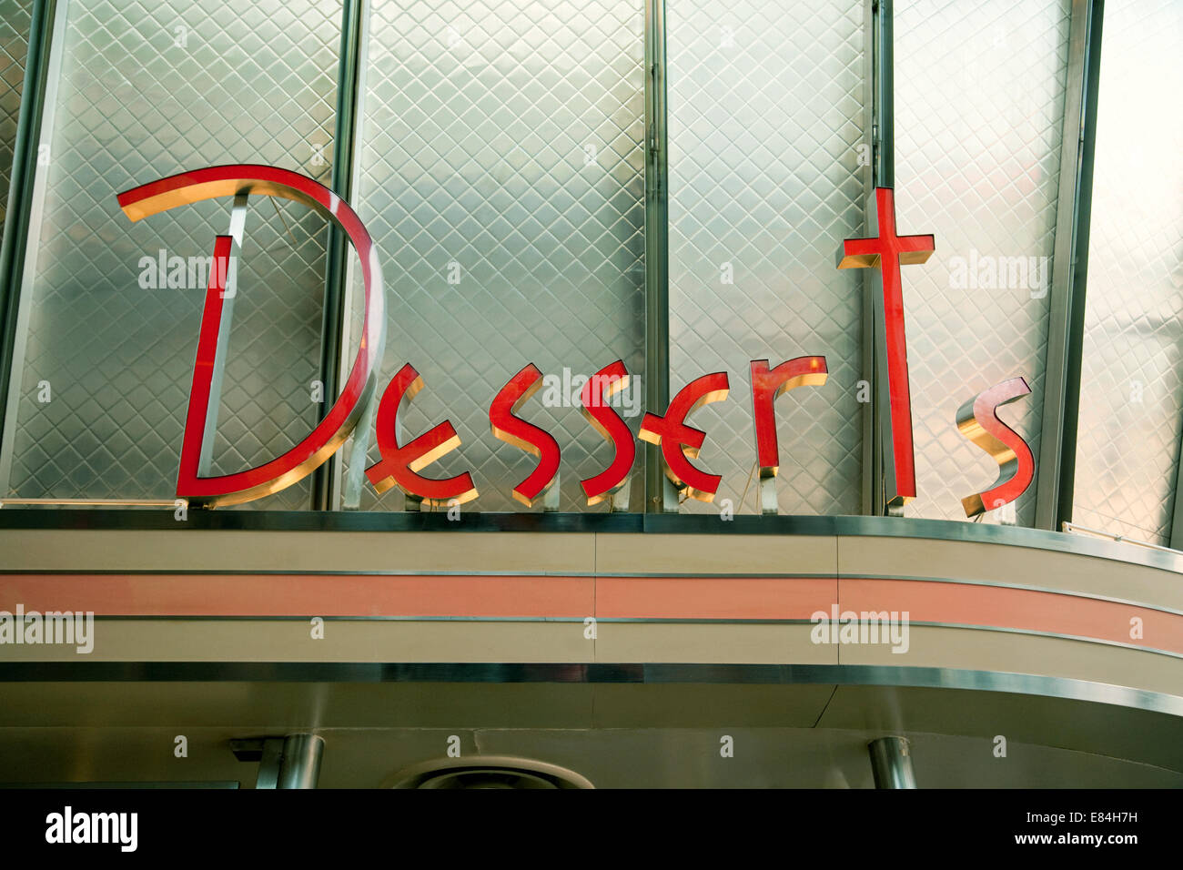 Dessert Süßspeisen zu unterzeichnen, in einem Restaurant, Disneyland Paris, Paris Frankreich Stockfoto
