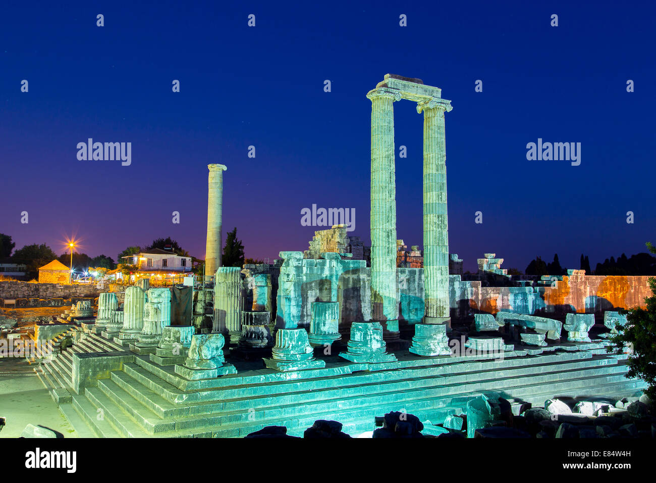 Der Apollo-Tempel in Didyma antike Stadt in der Dämmerung Türkei 2014 Stockfoto