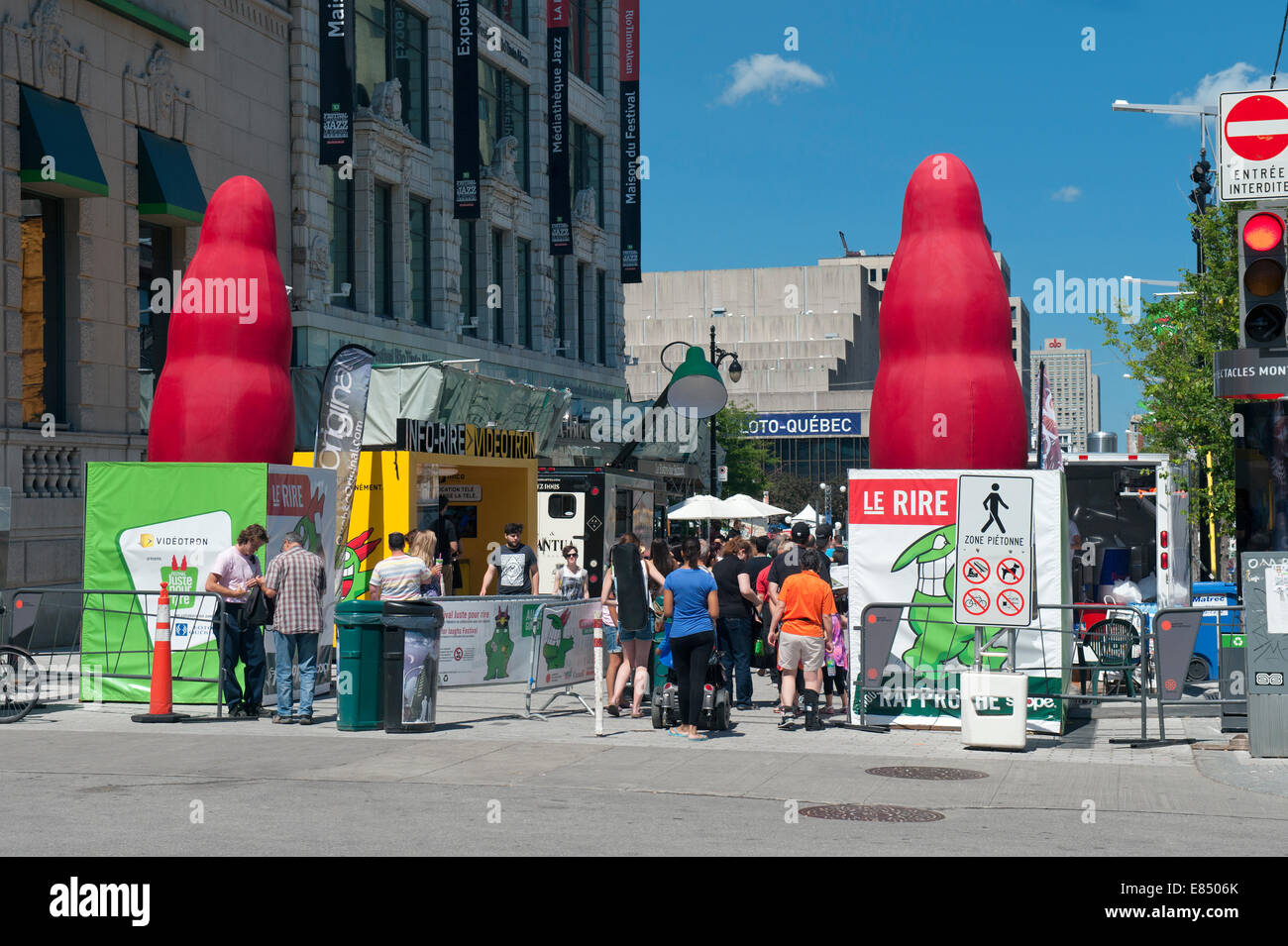 Eingang zum Just for Laughs Festival Website auf Rue Ste-Catherine, Montreal, Québec, Kanada. Stockfoto