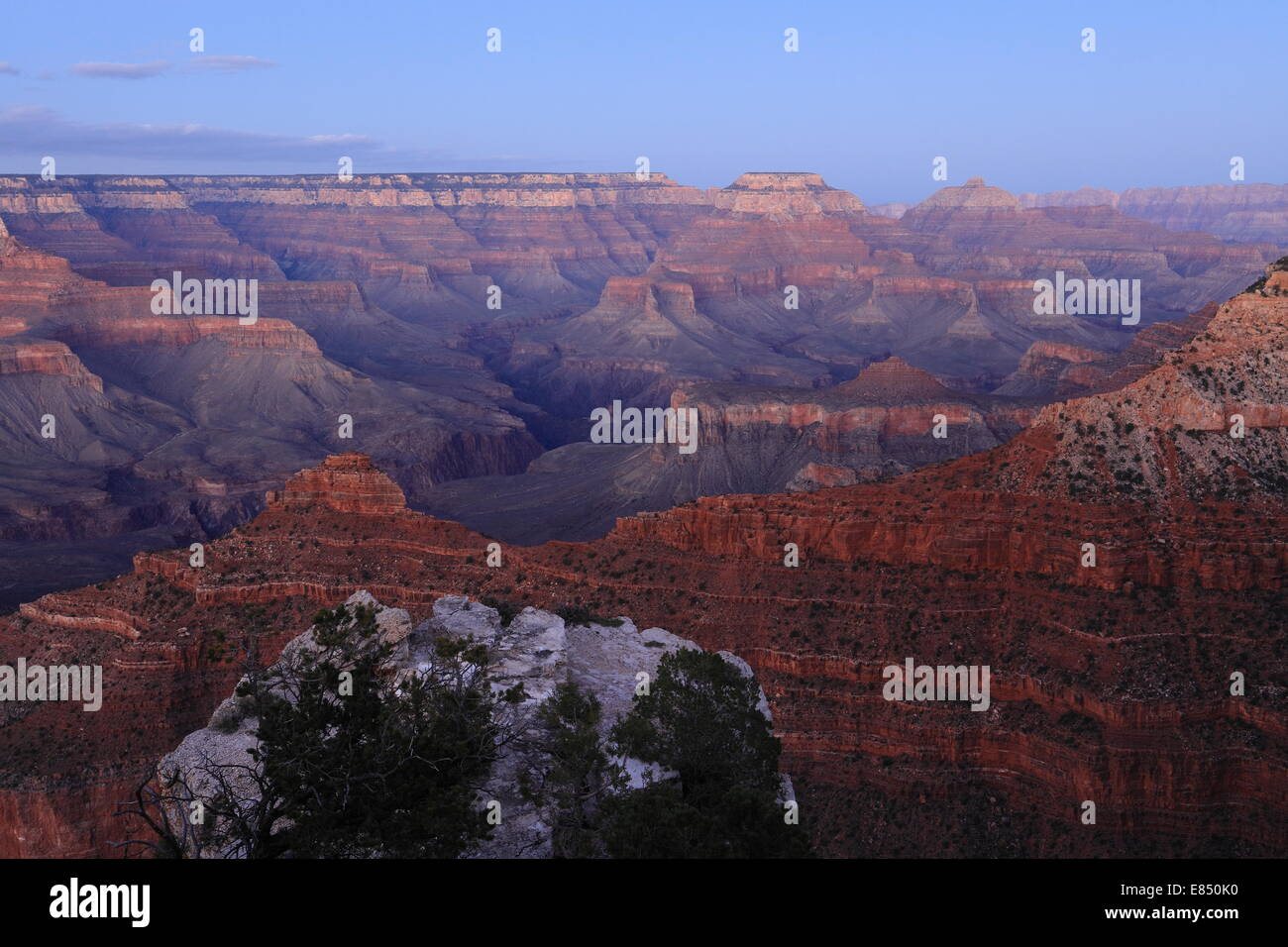 Grand Canyon National Park nach dem Sonnenuntergang, Arizona - USA vom Mather Point Stockfoto