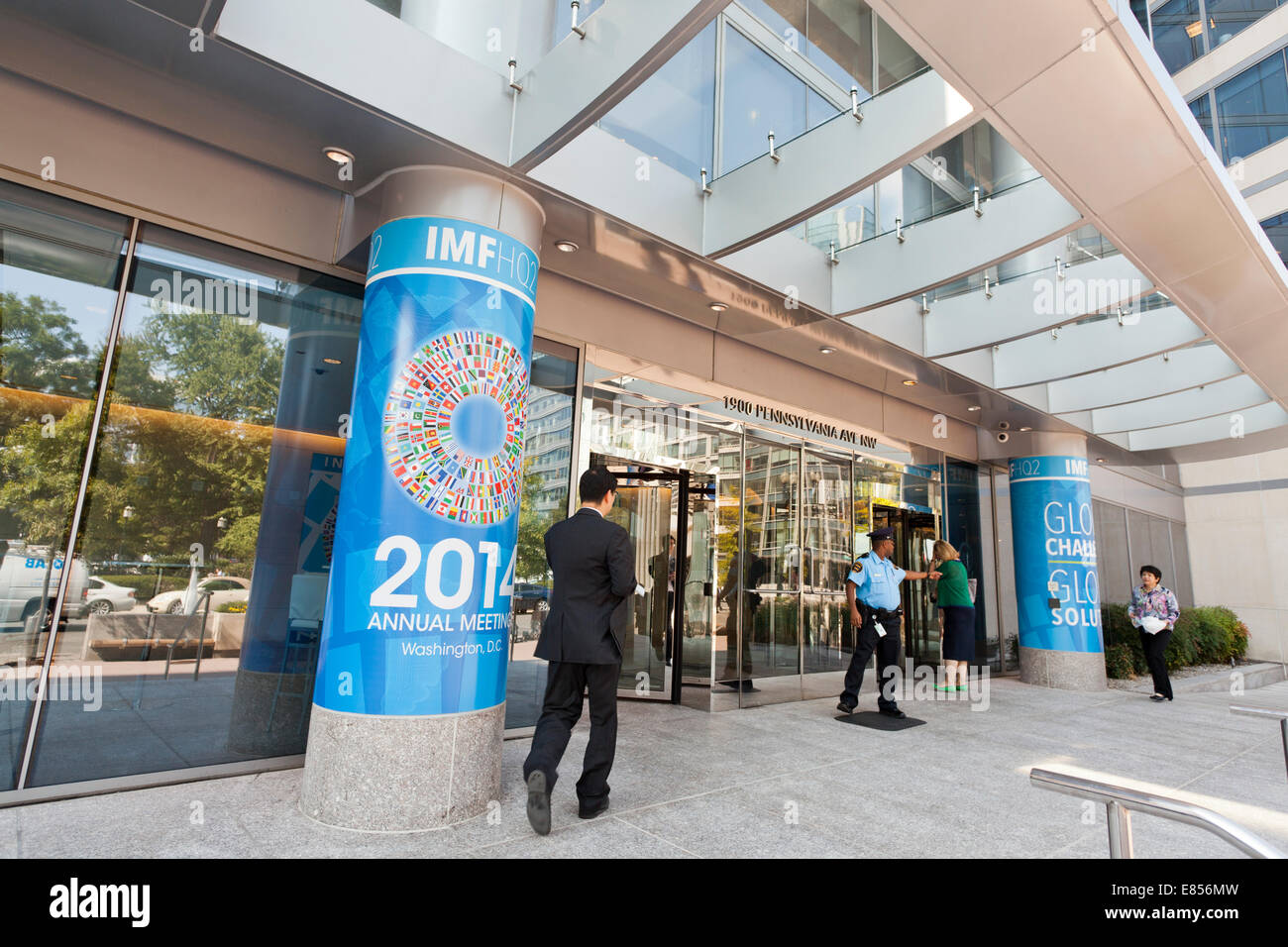 Die 2014 jährliche Treffen auf den internationalen Währungsfonds (IWF) und Weltbank-Gruppe erhalten Sie auf dem Weg - Washington, DC USA Stockfoto